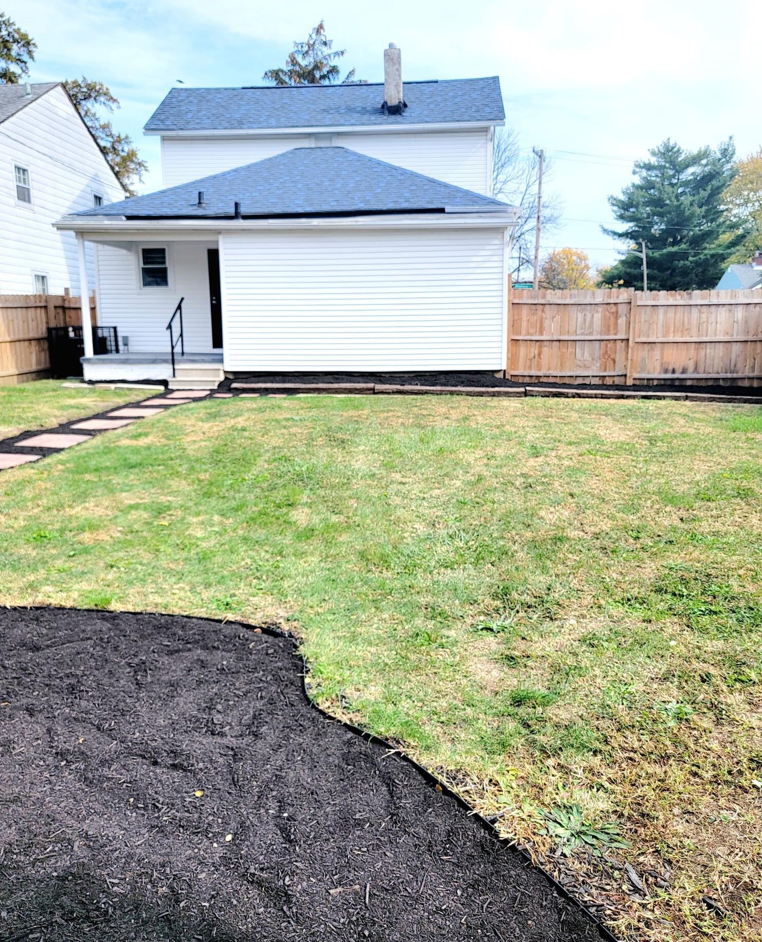 535 Whitethorne Ave, Columbus OH  43223-1651 exterior