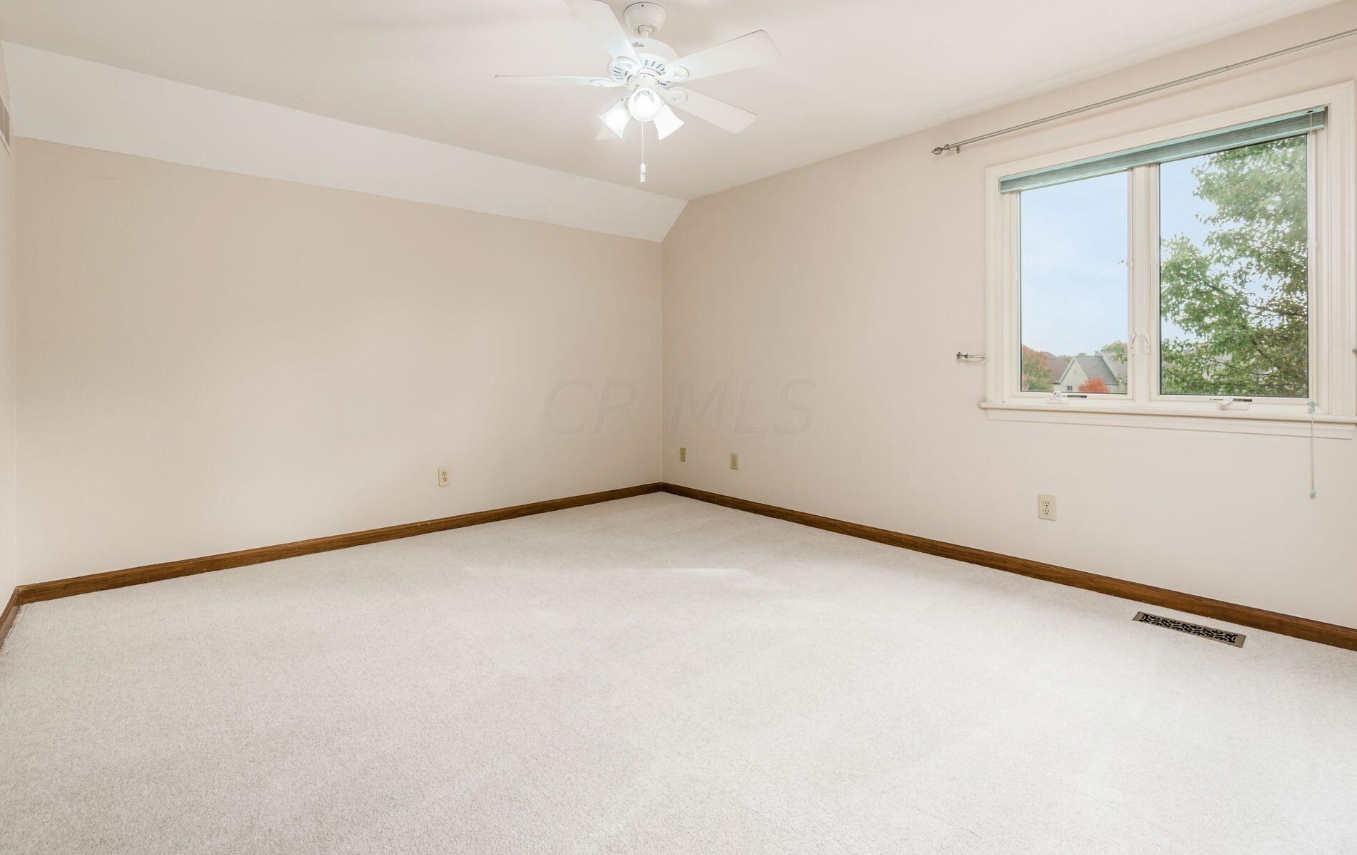 6168 Abbotsford Dr, Dublin OH  43017-8674 exterior