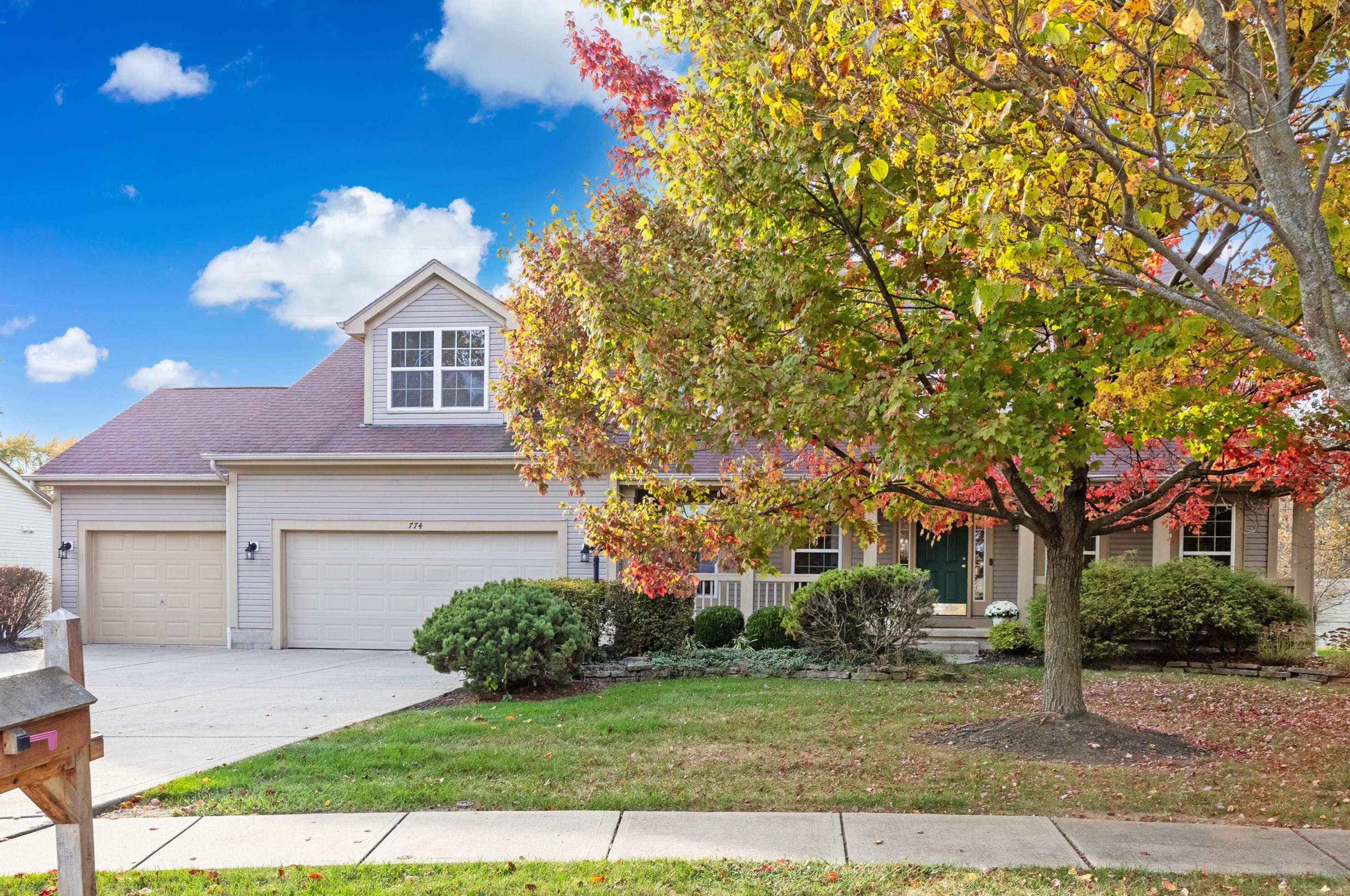 774 Manchester Cir, Pickerington, OH 43147-2083