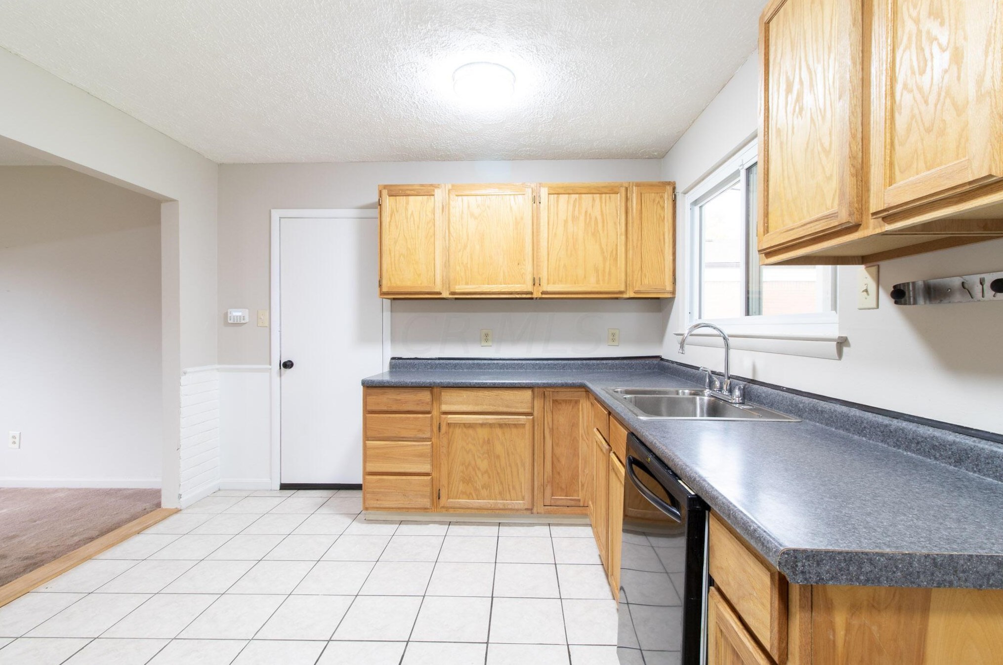 4894 Downing Dr, Columbus OH  43232-4602 exterior