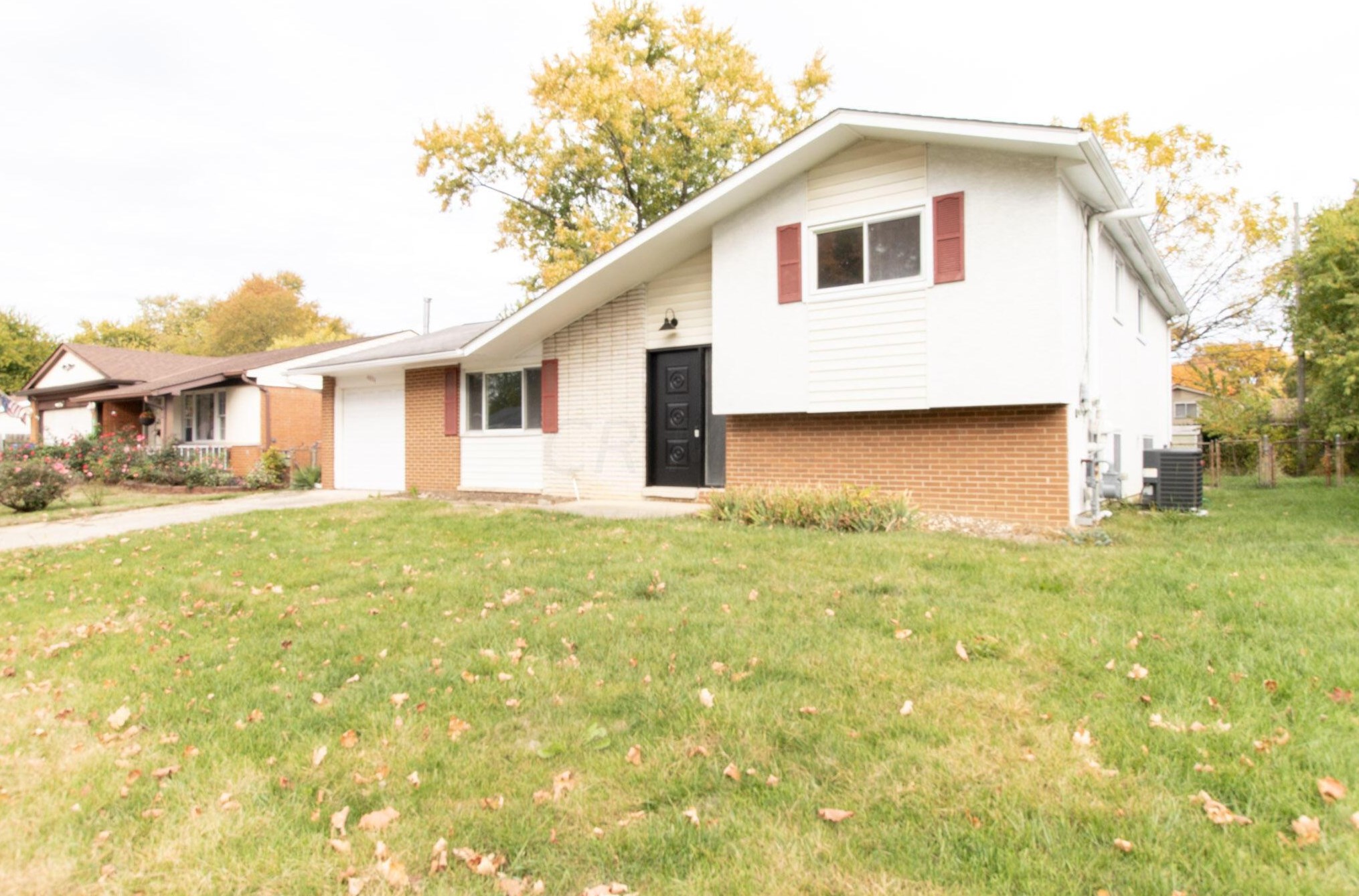 4894 Downing Dr, Columbus OH  43232-4602 exterior