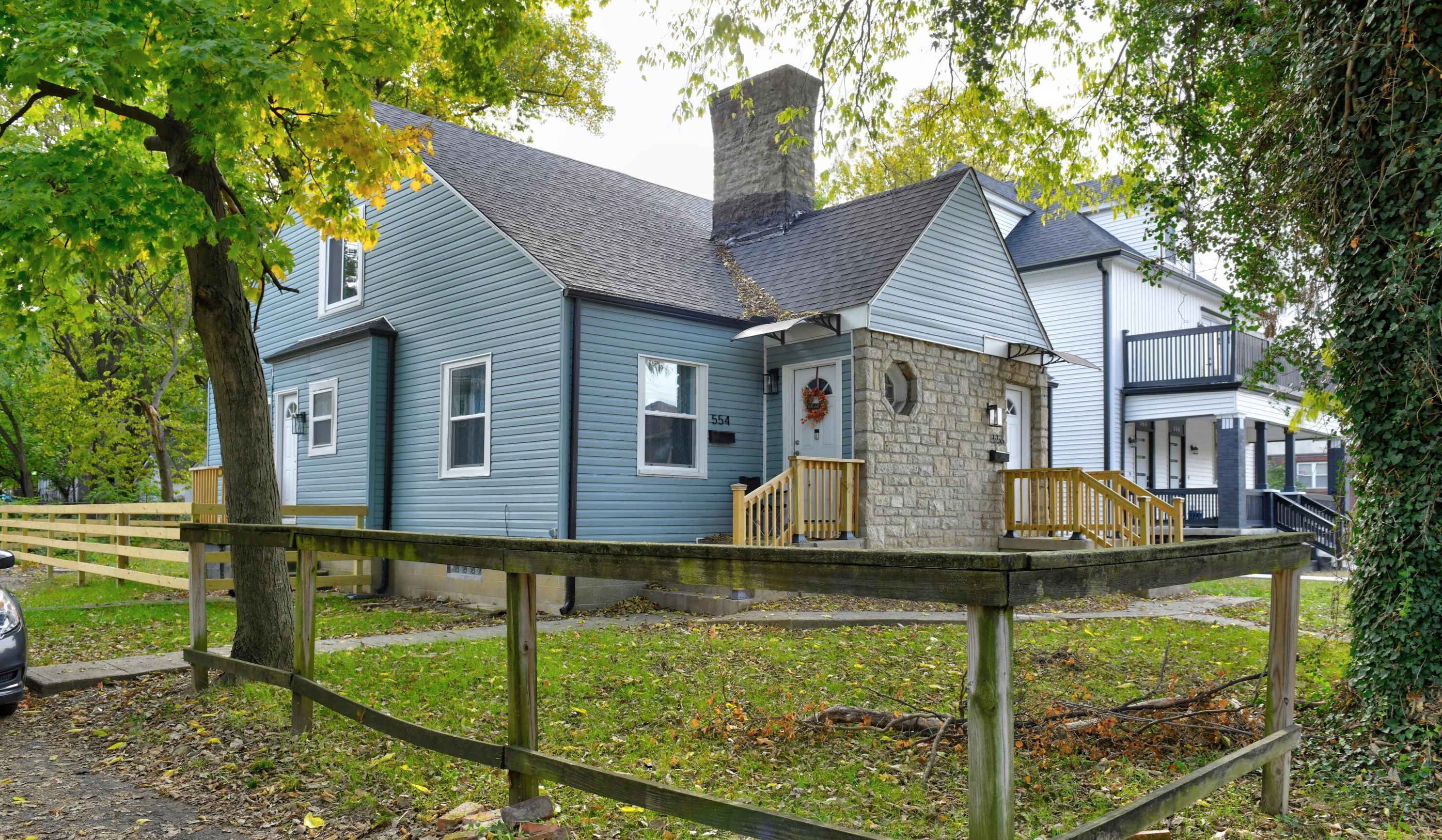 554 Fairwood Ave, Columbus OH  43205-2549 exterior