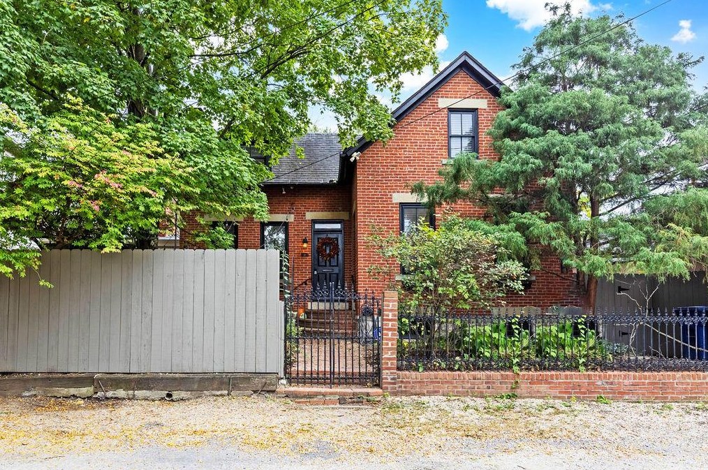 279 Alexander Aly, Columbus, OH 43206-2262
