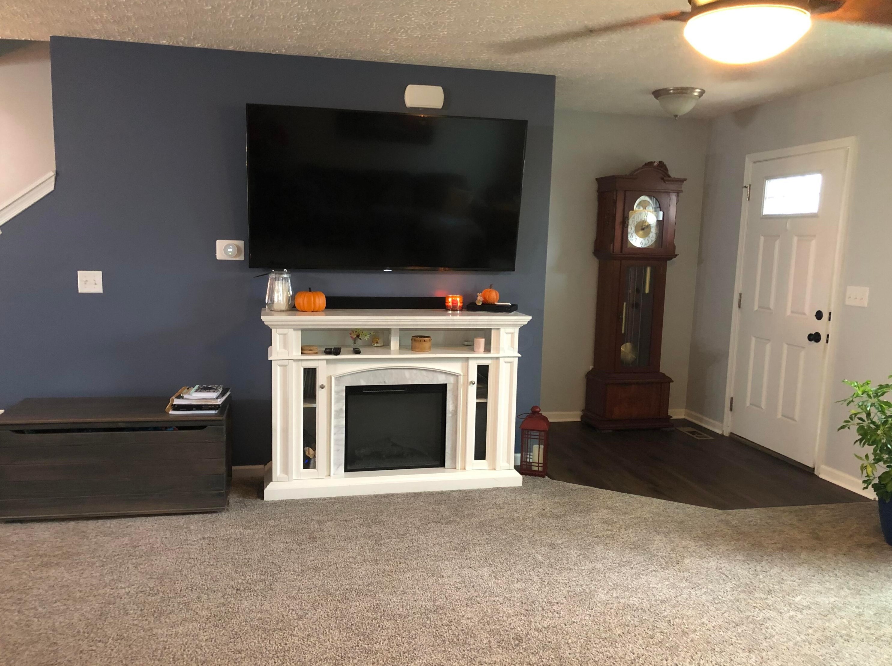 2015 Sun Ridge St, Lancaster OH  43130-1241 exterior