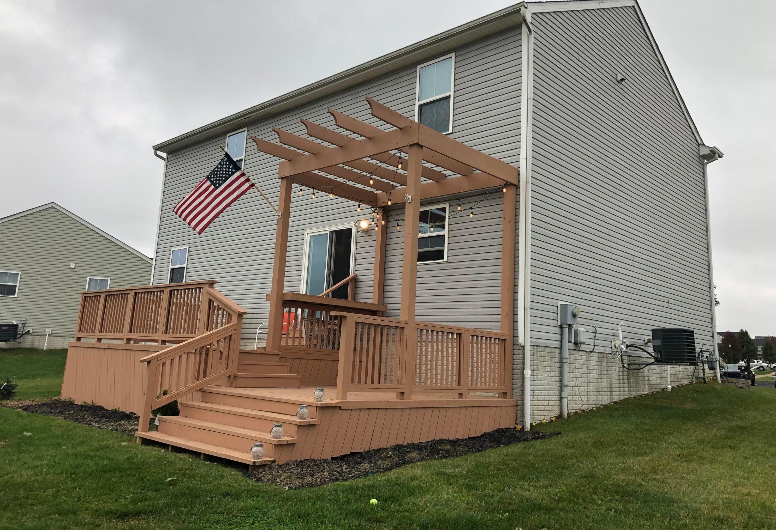 2015 Sun Ridge St, Lancaster OH  43130-1241 exterior