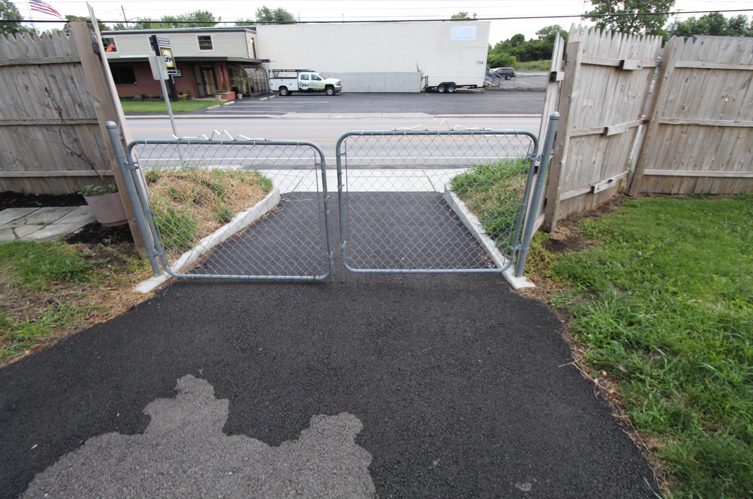 712 Gdn Rd, Columbus OH 43214-2288 exterior