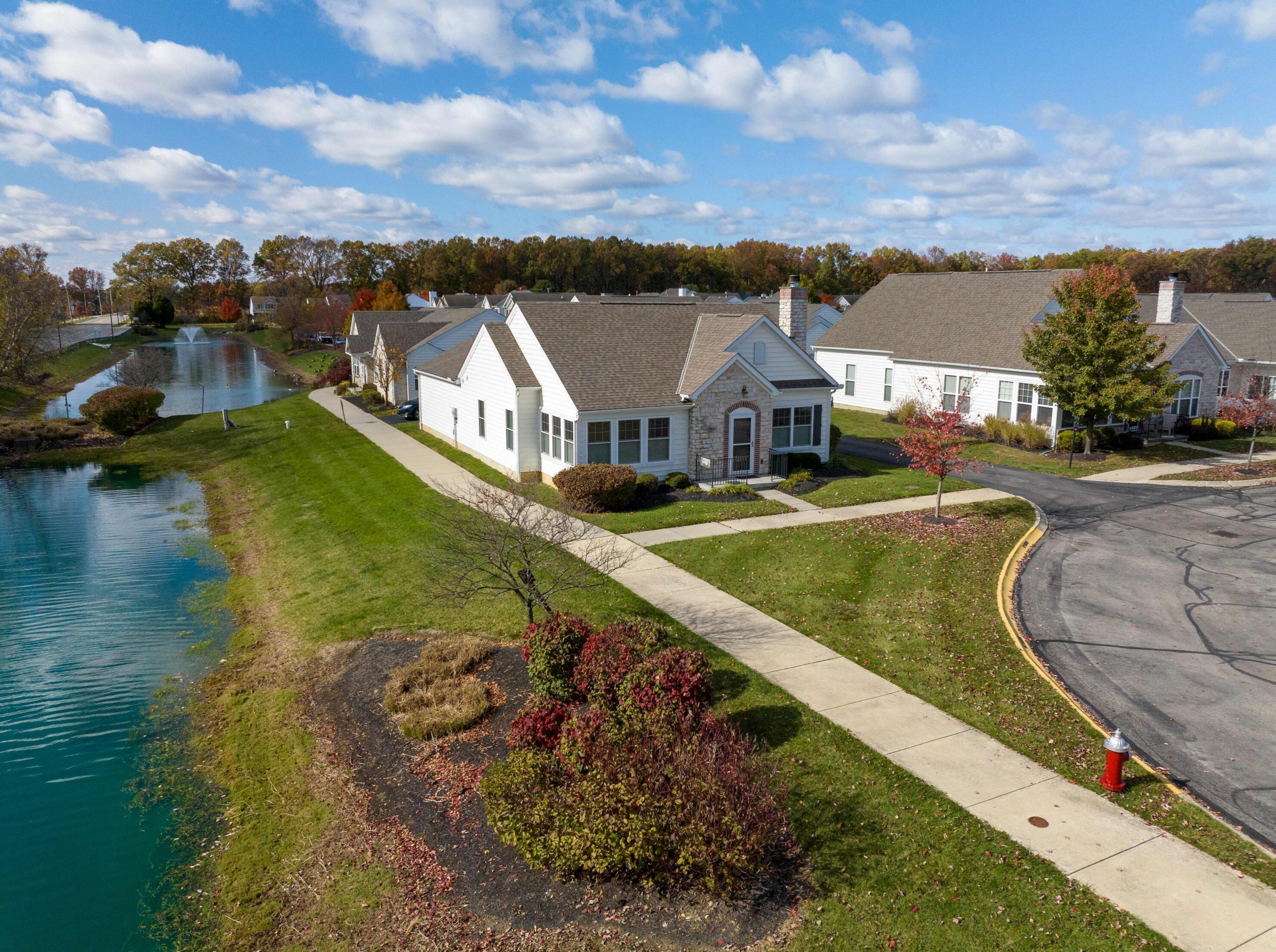 5989 Poplar Ridge Dr, Westerville, OH 43081-6038