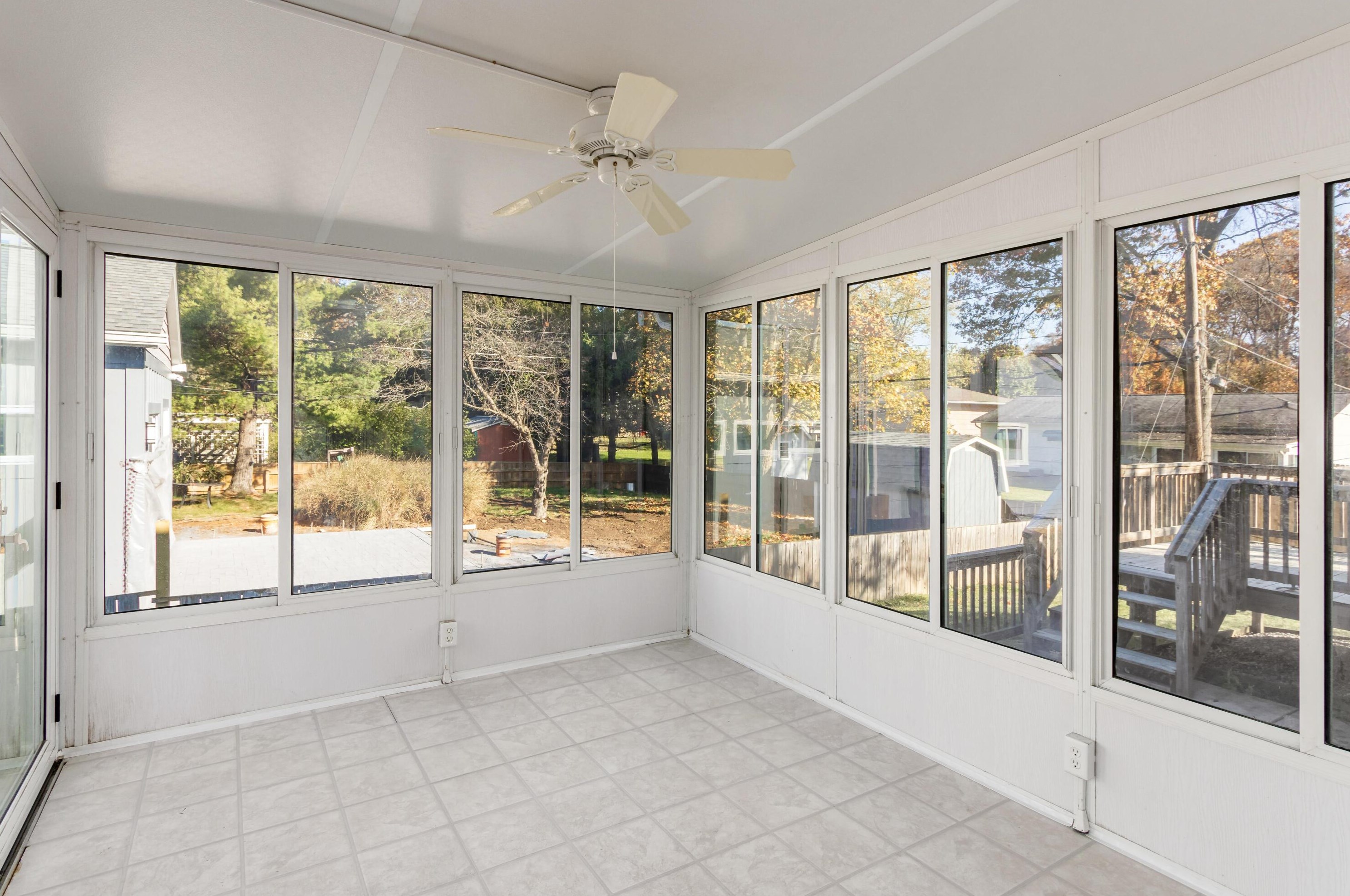 420 Charleston Ave, Columbus OH  43214-1302 exterior