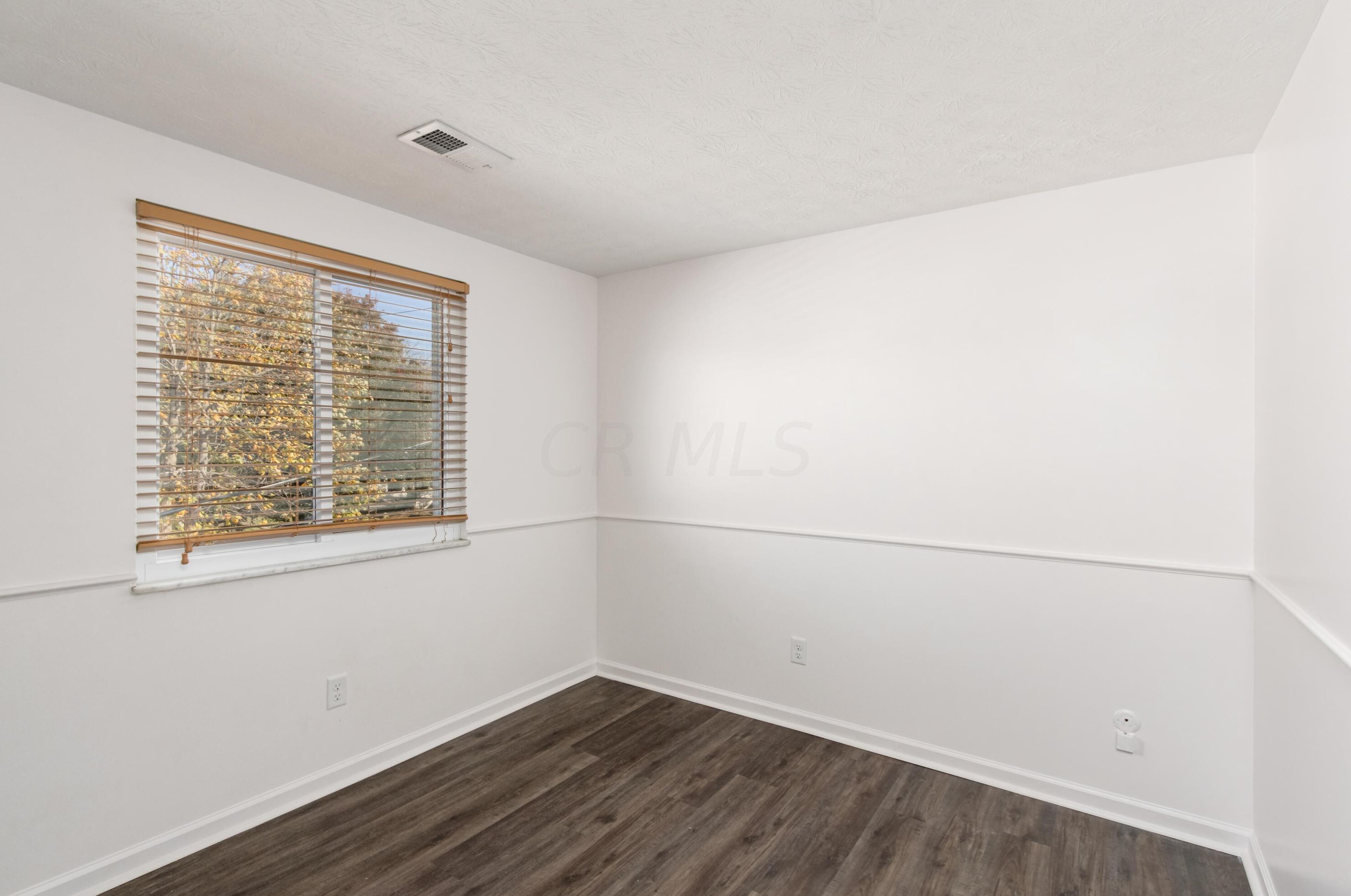 420 Charleston Ave, Columbus OH  43214-1302 exterior