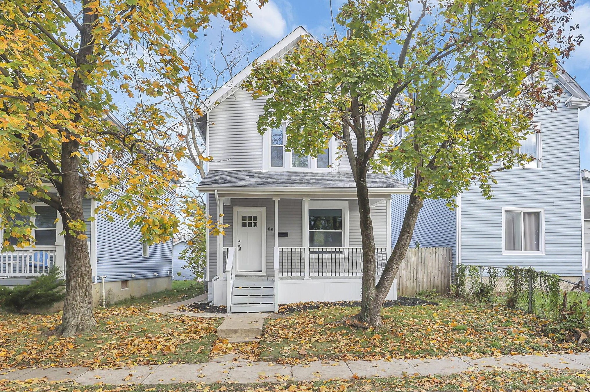 886 Oakwood Ave, Columbus, OH 43206-1547