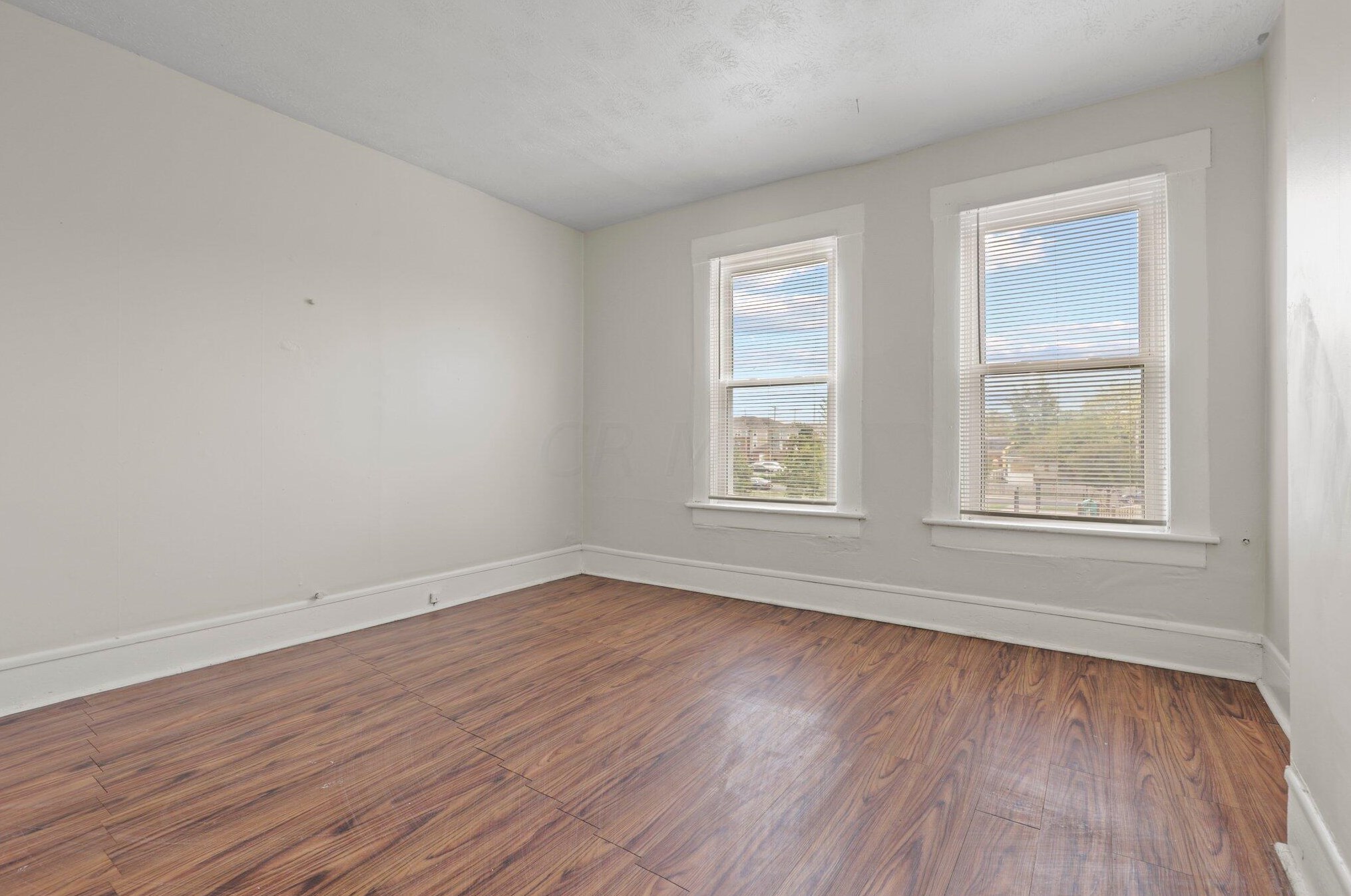 322 Stanaford Pl, Columbus OH  43207-1958 exterior