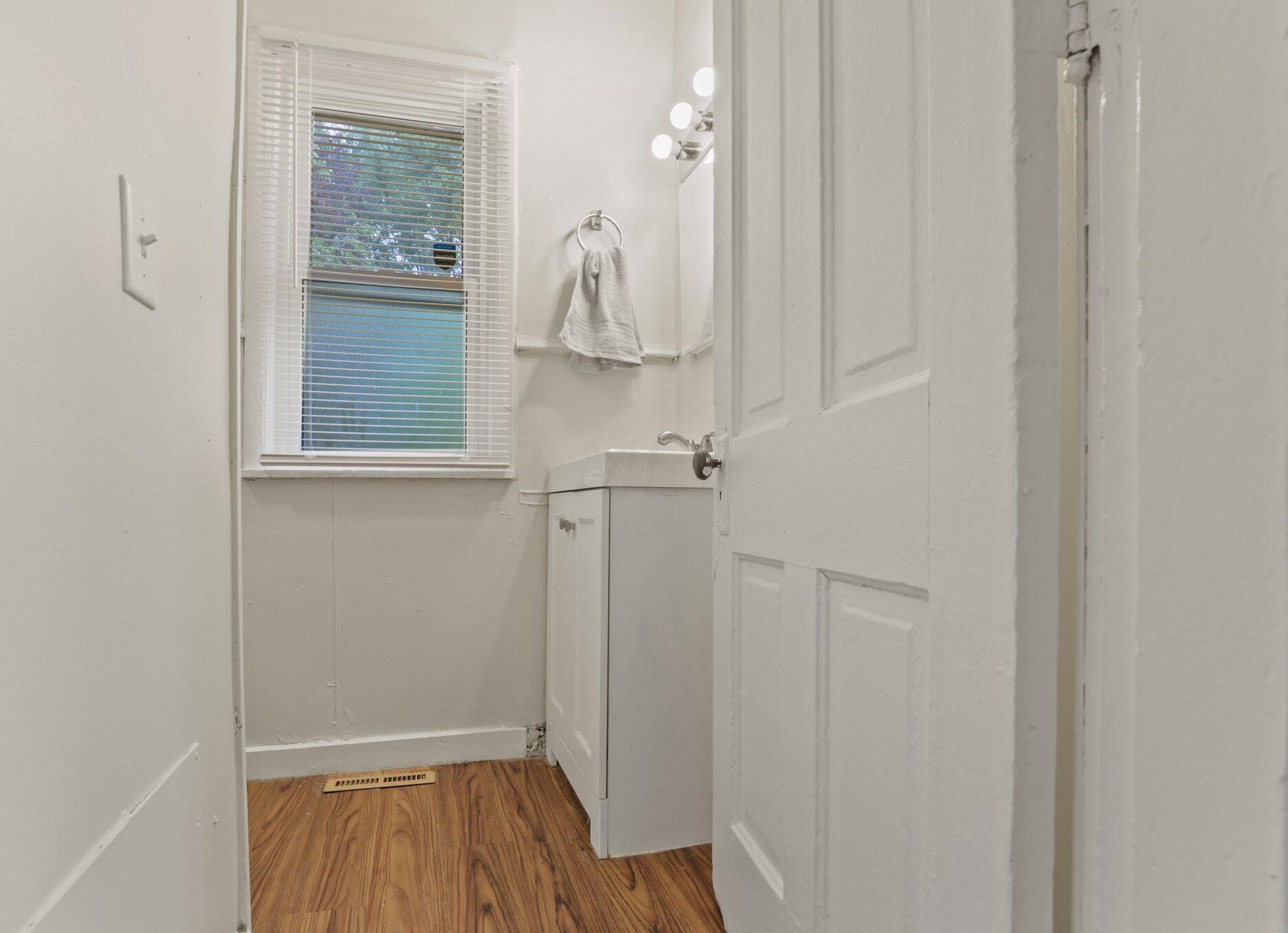 322 Stanaford Pl, Columbus OH  43207-1958 exterior