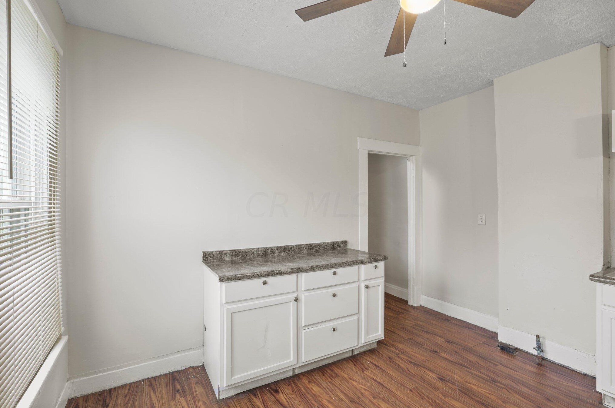 322 Stanaford Pl, Columbus OH  43207-1958 exterior