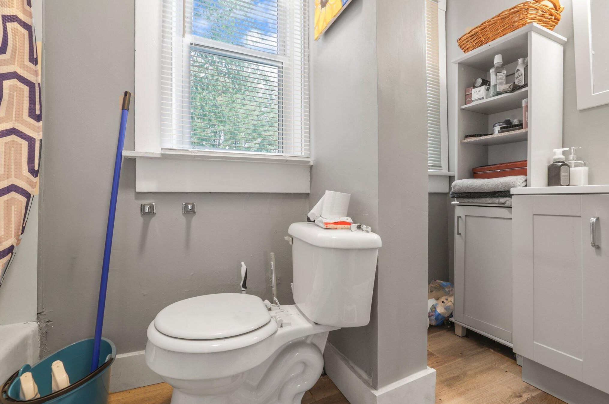 322 Stanaford Pl, Columbus OH  43207-1958 exterior