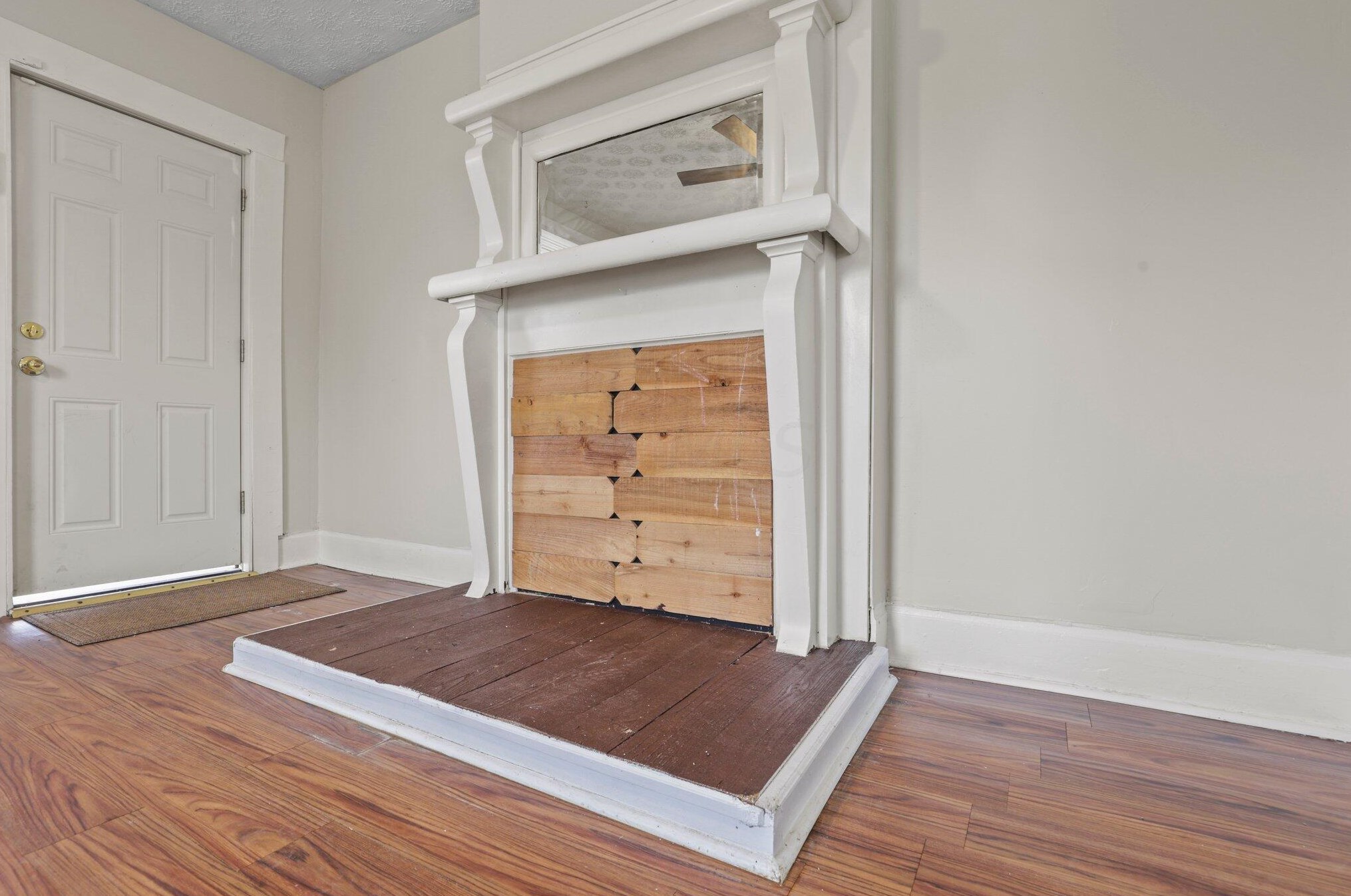 322 Stanaford Pl, Columbus OH  43207-1958 exterior