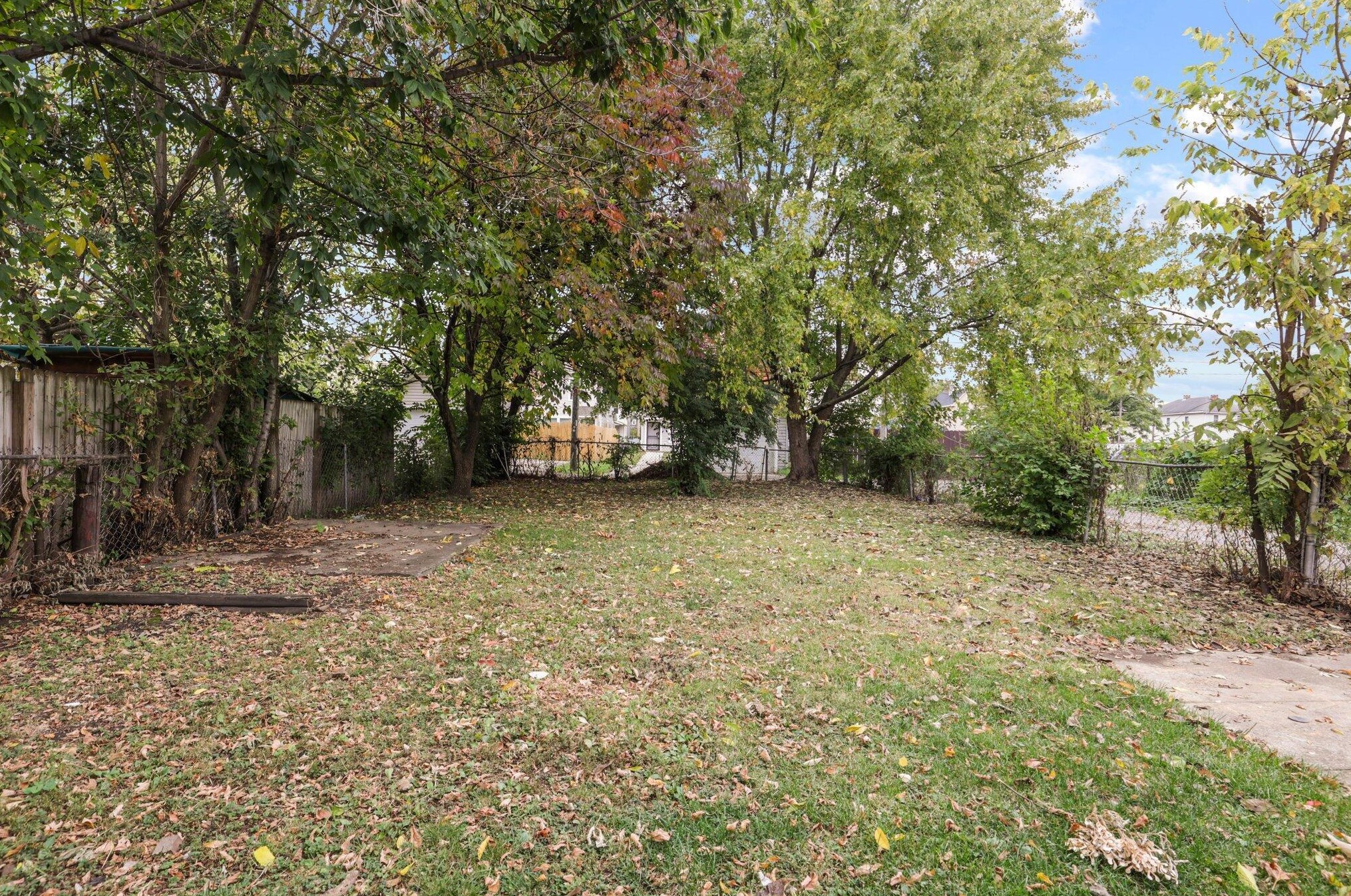 322 Stanaford Pl, Columbus OH  43207-1958 exterior