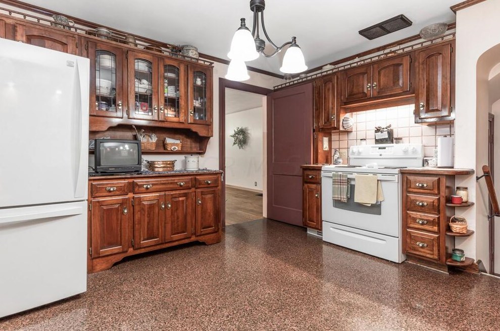 815 Franklin Ave, Lancaster OH 43130-2726 exterior