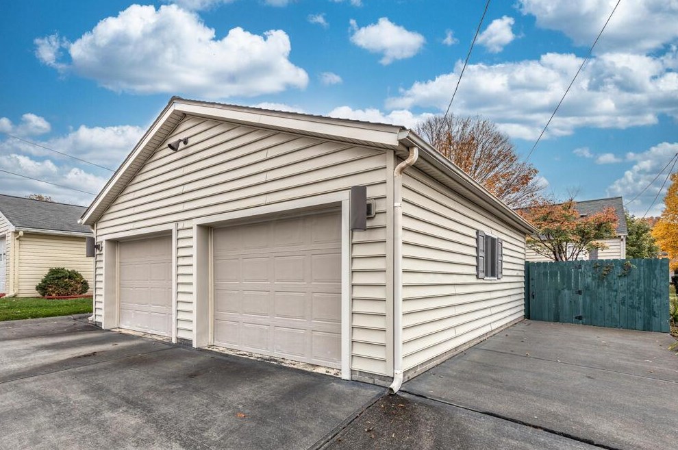 815 Franklin Ave, Lancaster OH 43130-2726 exterior