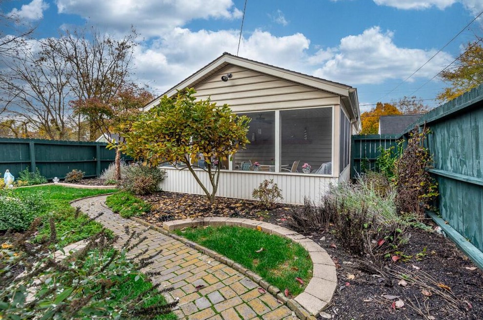 815 Franklin Ave, Lancaster OH 43130-2726 exterior