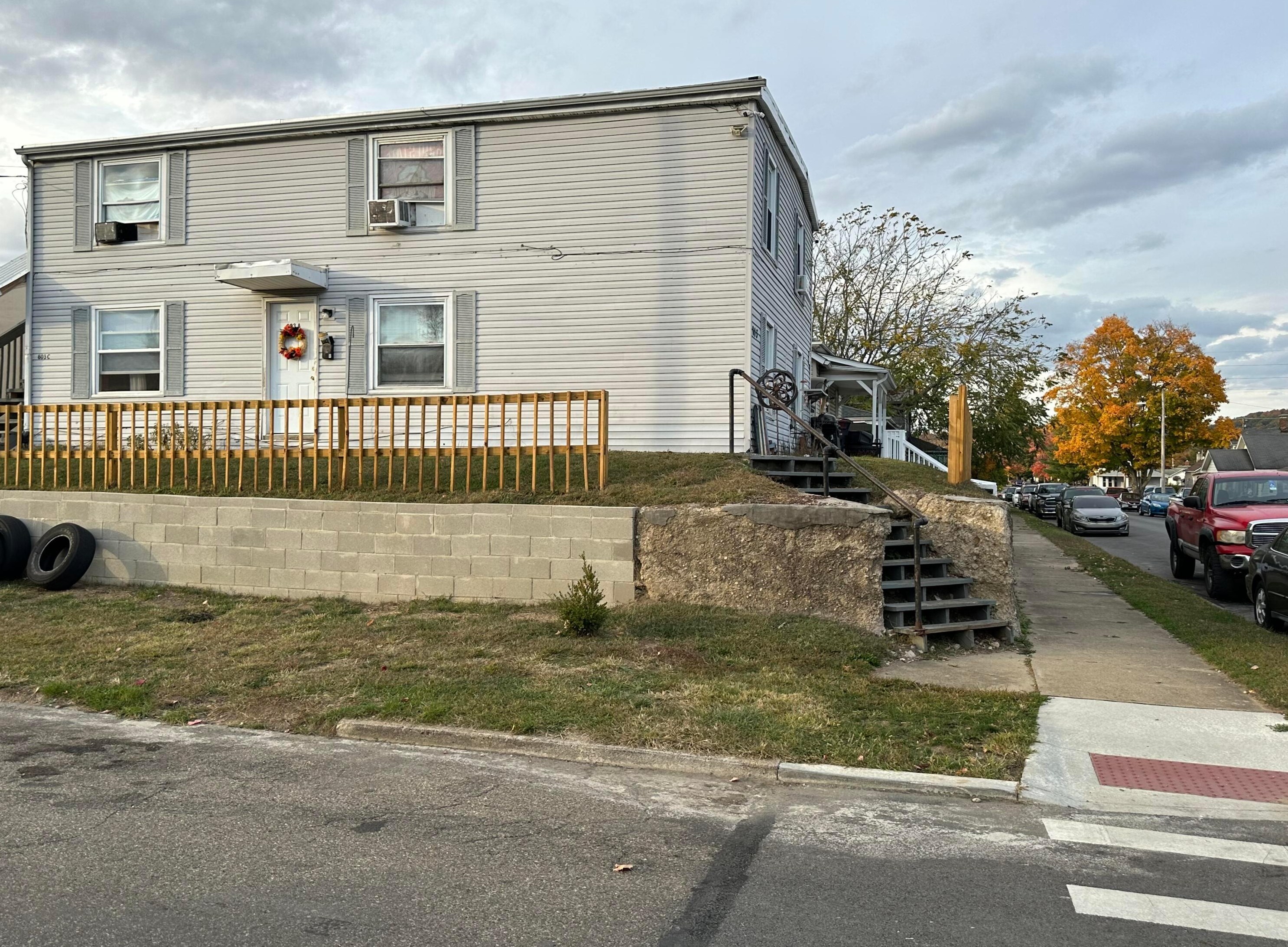 803 Garfield Ave, Lancaster, OH 43130