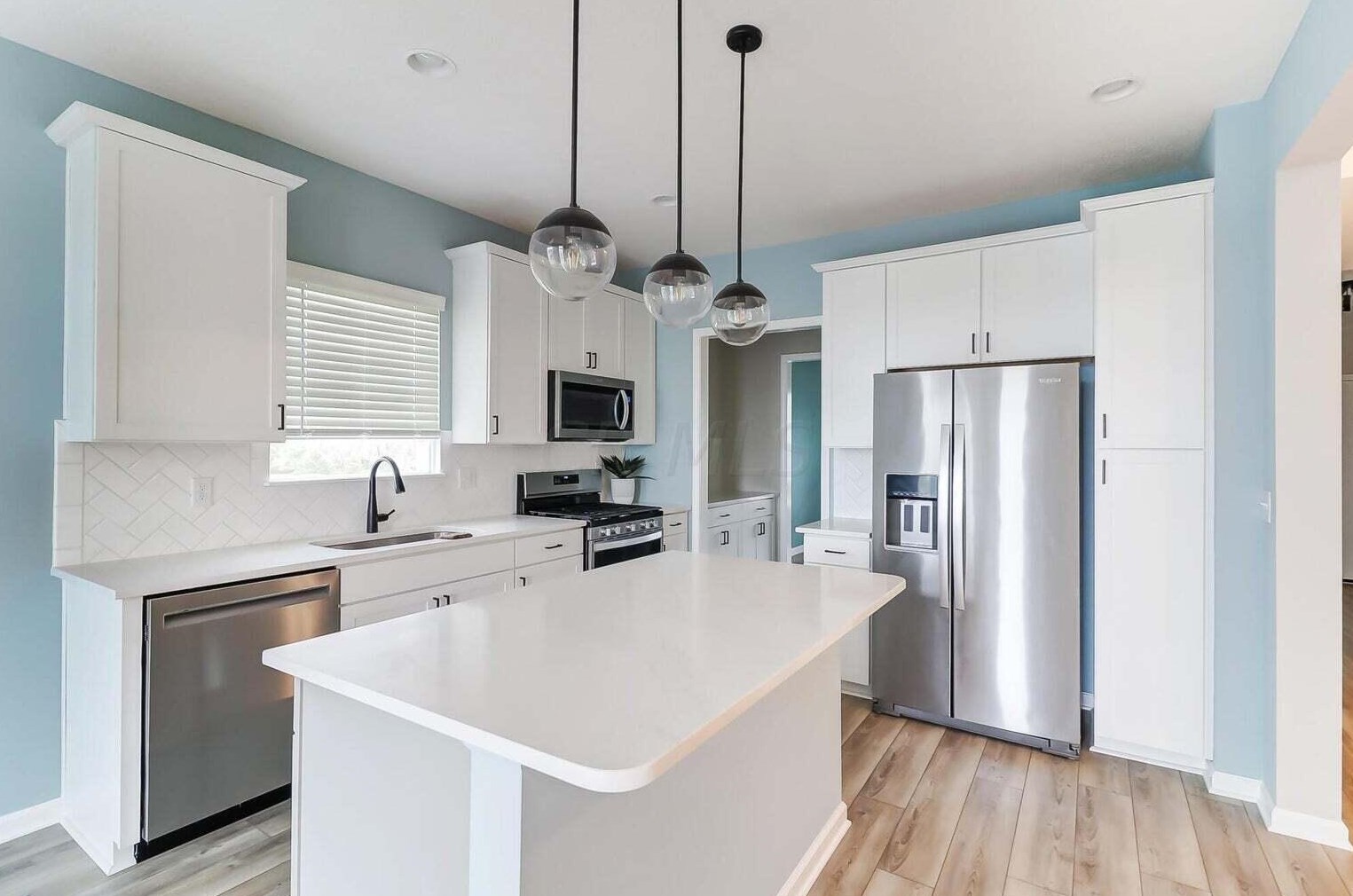 934 Thornhill Pl, Lancaster OH  43130-7730 exterior