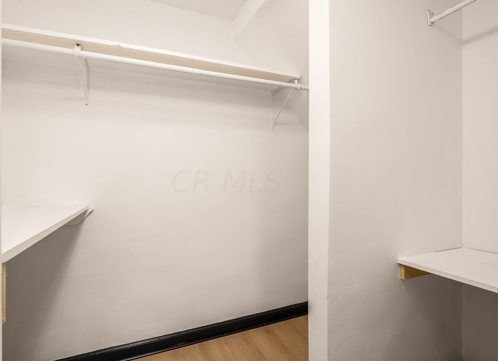 1060 18th Ave, Columbus OH  43211-2446 exterior