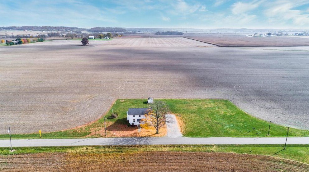 4090 Ruff Sw Rd, Amanda, OH 43102