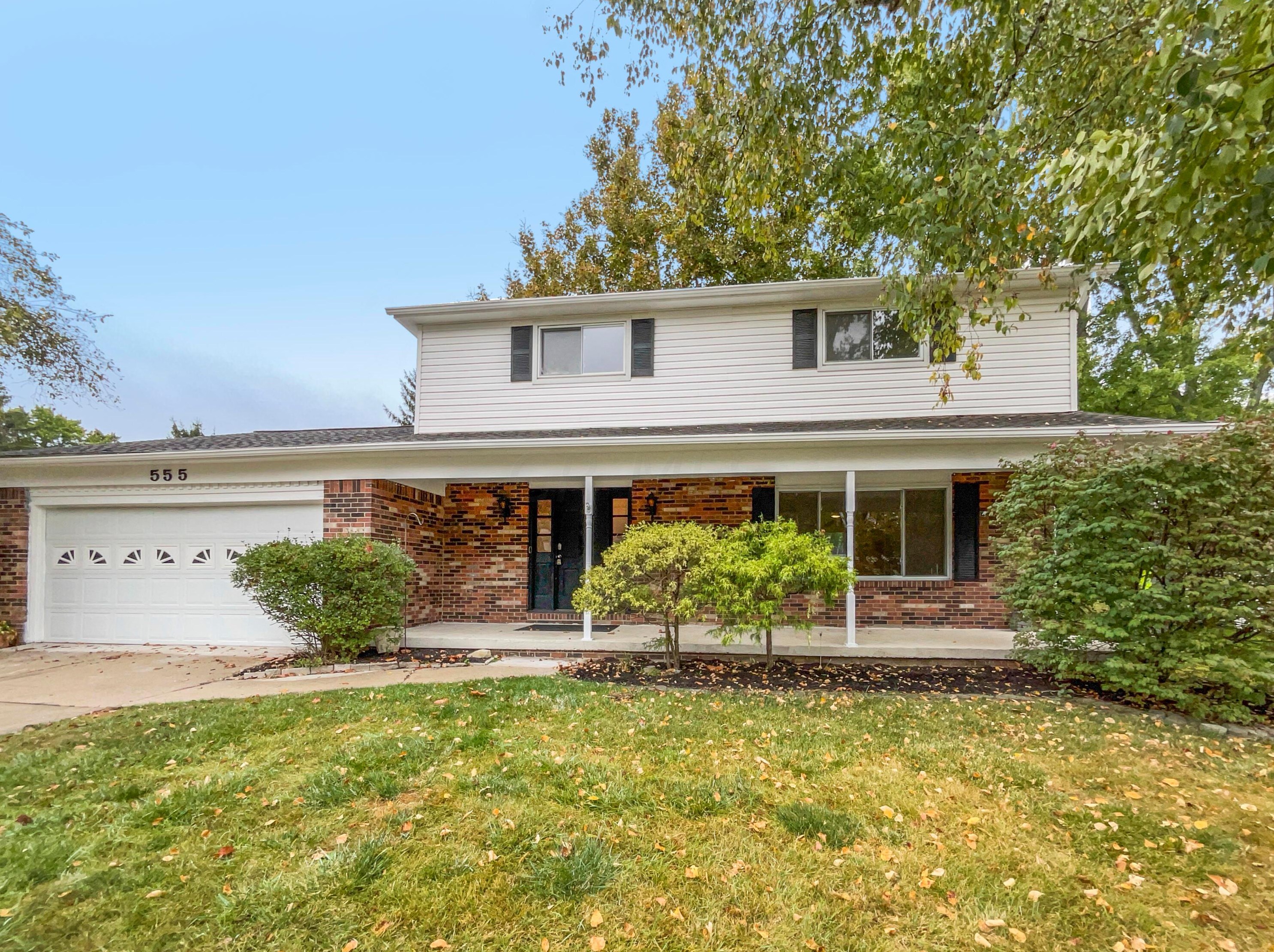 555 Dunoon Dr, Columbus, OH 43230-3316