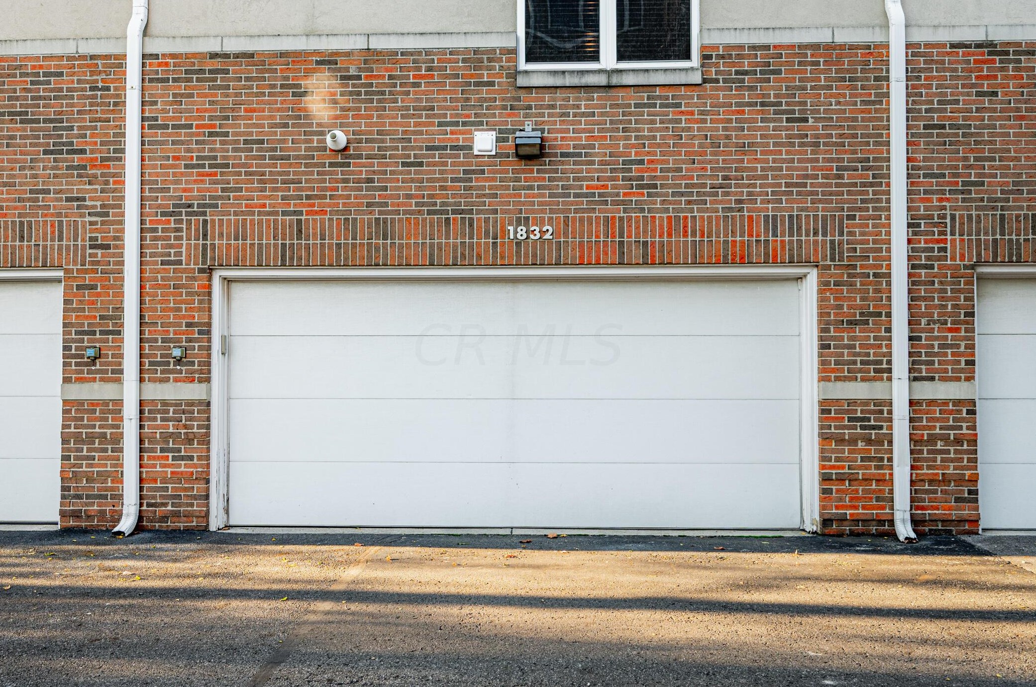 1832 Northwest Blvd, Columbus OH  43212-1670 exterior