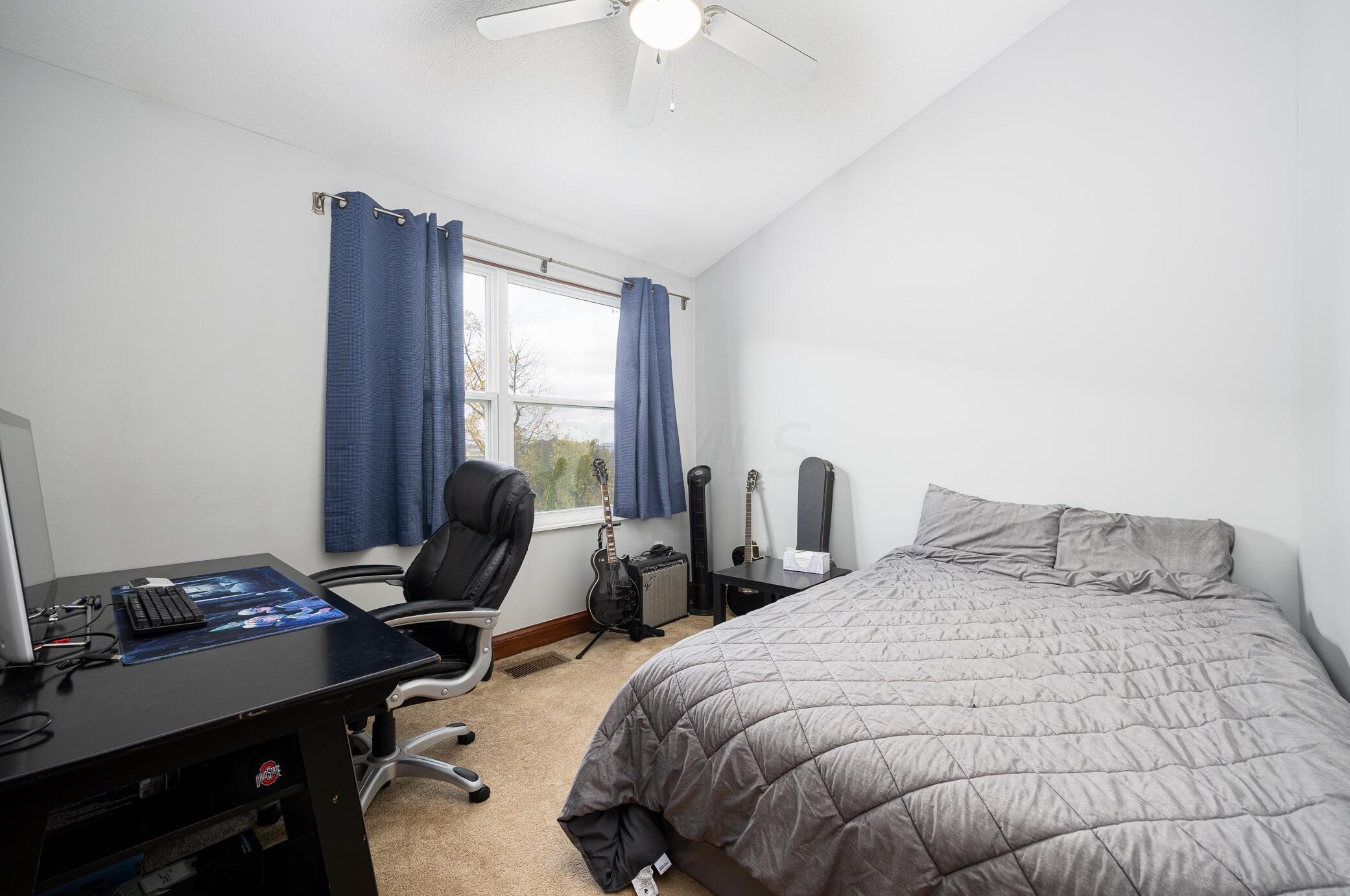 1832 Northwest Blvd, Columbus OH  43212-1670 exterior