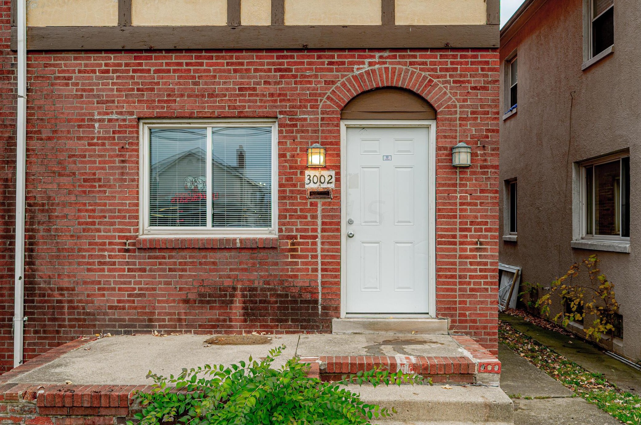 3004 Cleveland Ave, Columbus OH  43224-4420 exterior