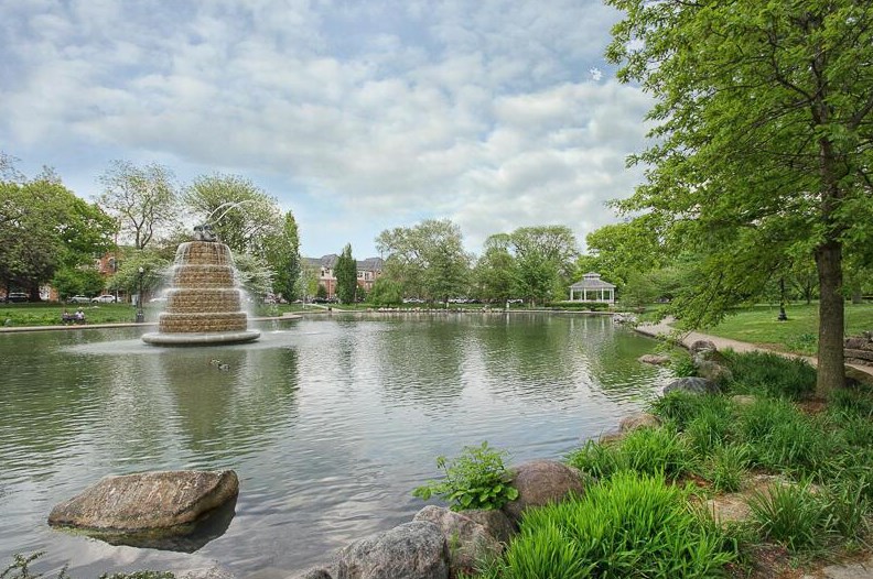 60 Buttles Ave, Columbus OH  43215-1451 exterior