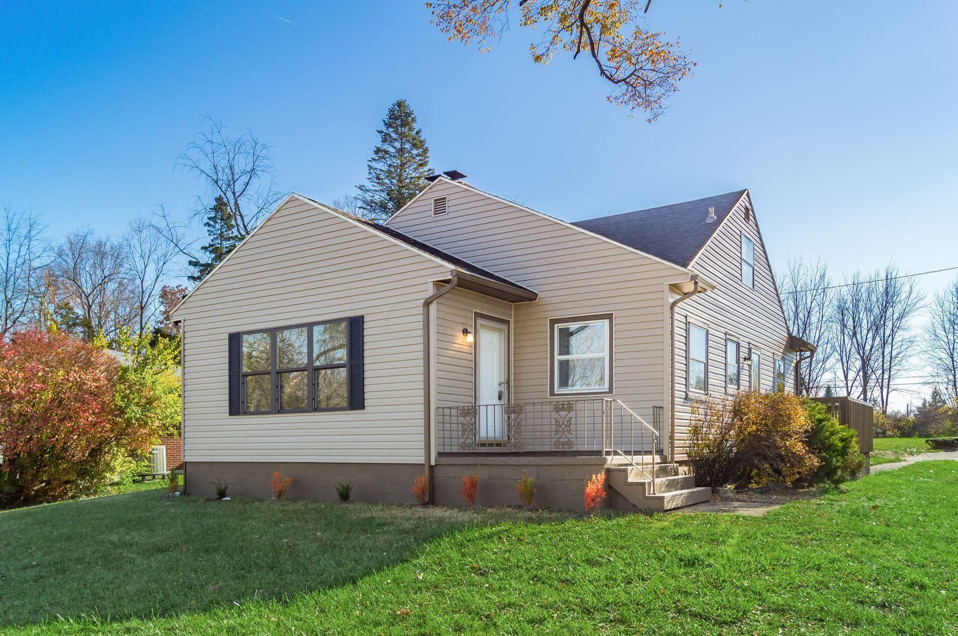 1525 E Home Rd, Springfield, OH 45503