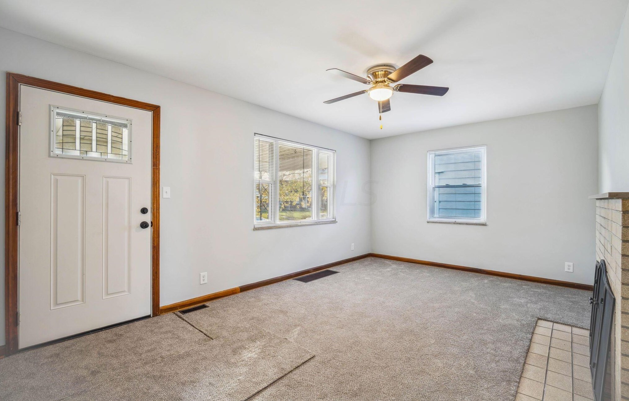 637 Wrexham Ave, Columbus, OH 43223-1709