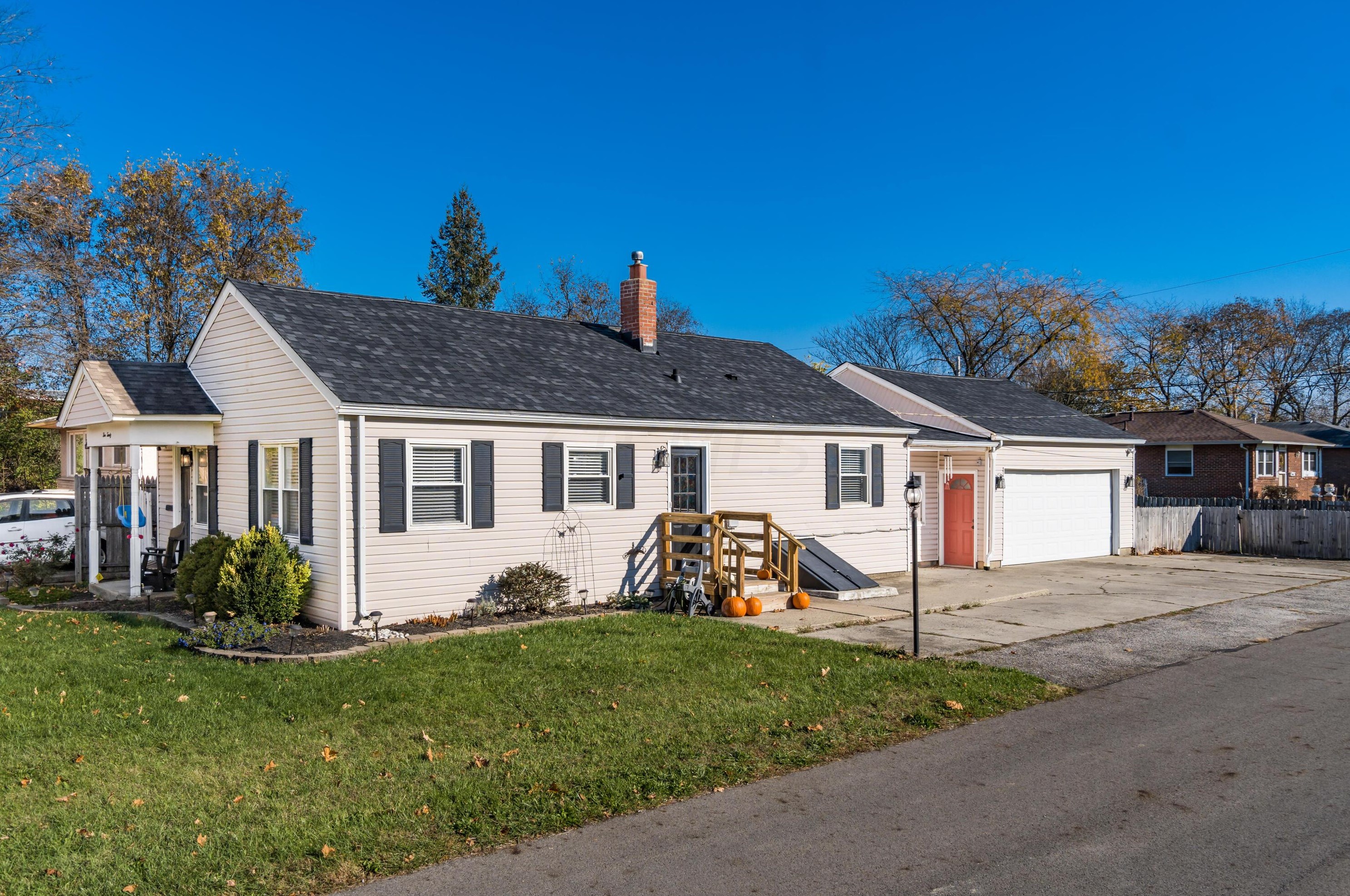 520 Eldon Ave, Columbus OH 43204-3702 exterior