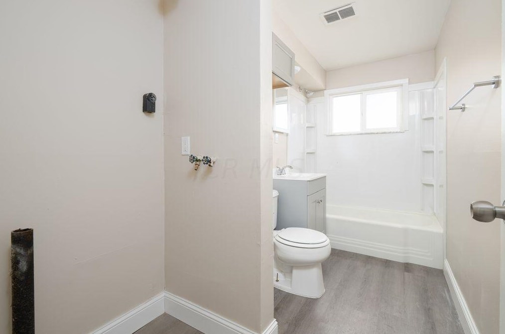 3720 Beulah Rd, Columbus OH 43224-2615 exterior