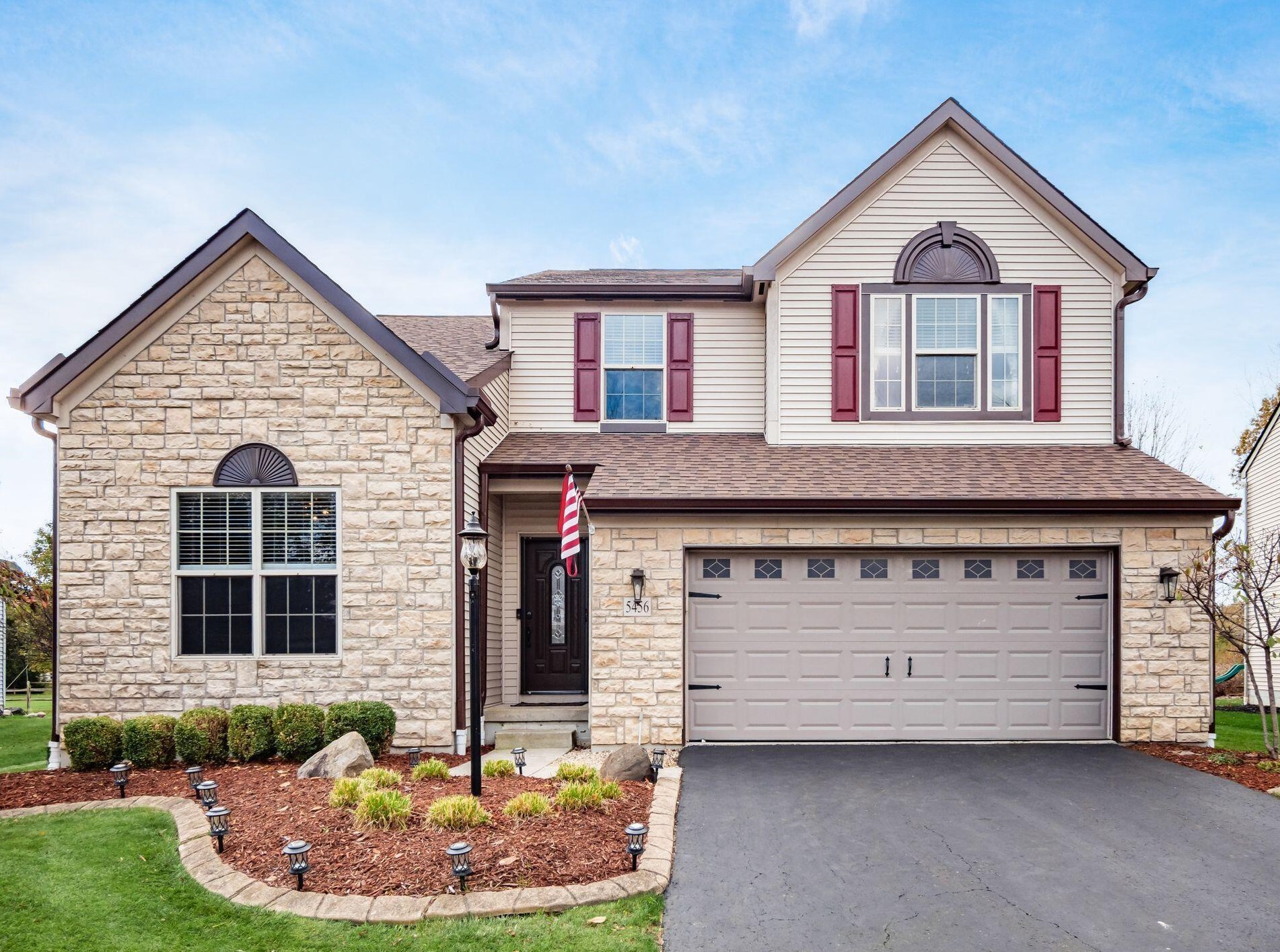 5456 Country Meadow Ct, Westerville, OH 43082-8975