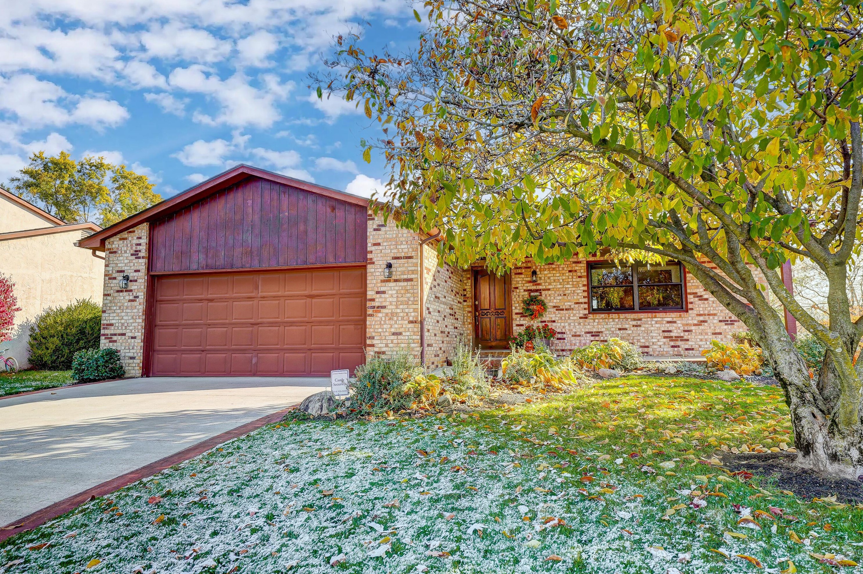 5928 Lisa St, Columbus, OH 43231-2324