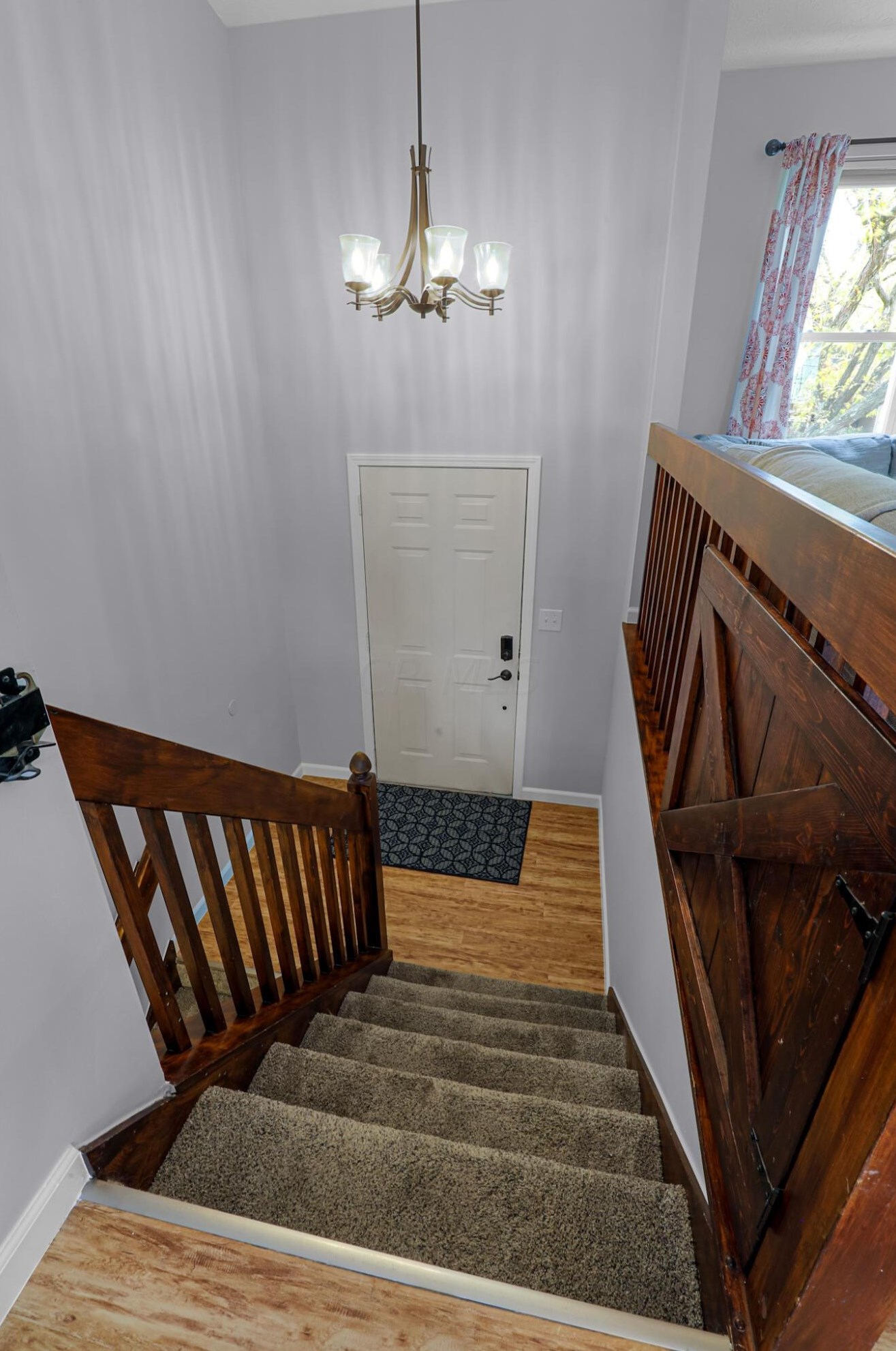 2424 Sandstrom Dr, Columbus OH  43235-1890 exterior