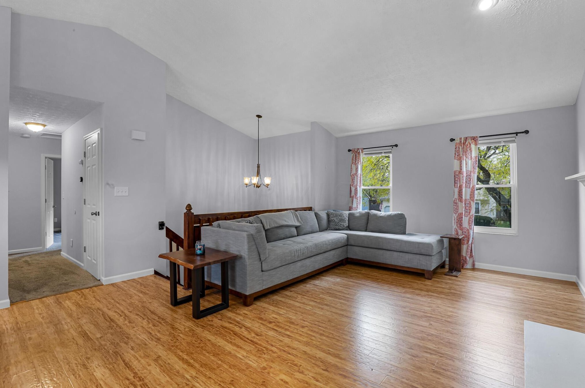 2424 Sandstrom Dr, Columbus OH  43235-1890 exterior