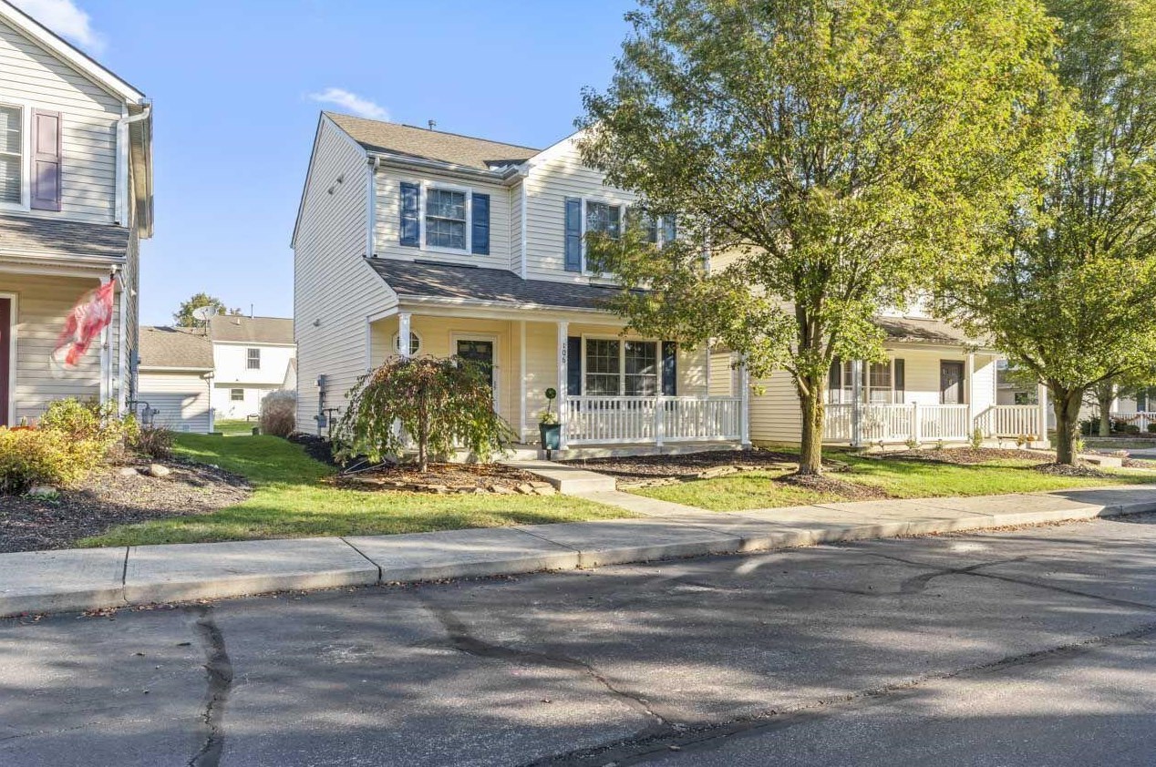 106 Hewes St, Delaware, OH 43015-5027