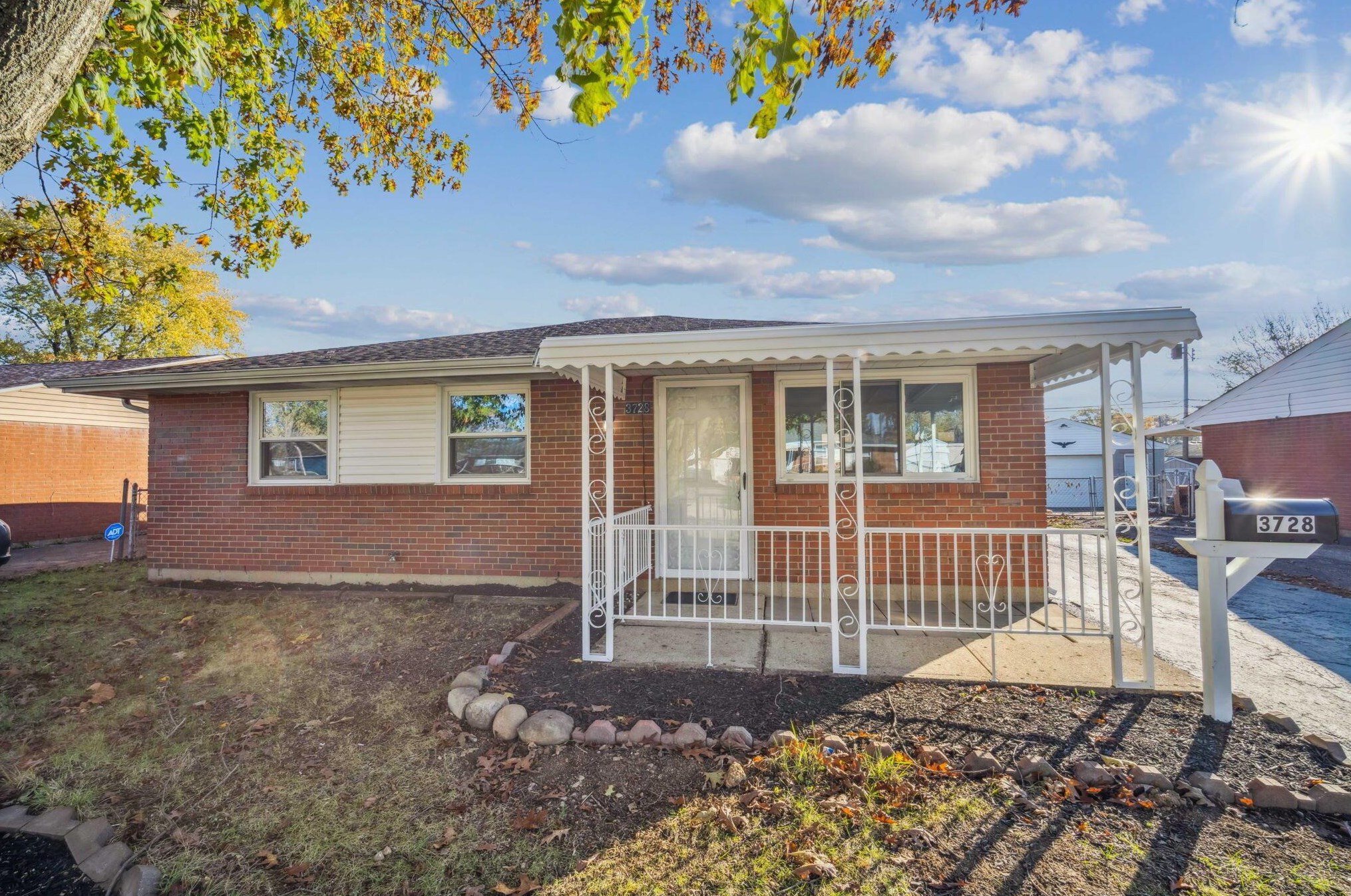 3728 Ferman Rd, Columbus, OH 43207-4127