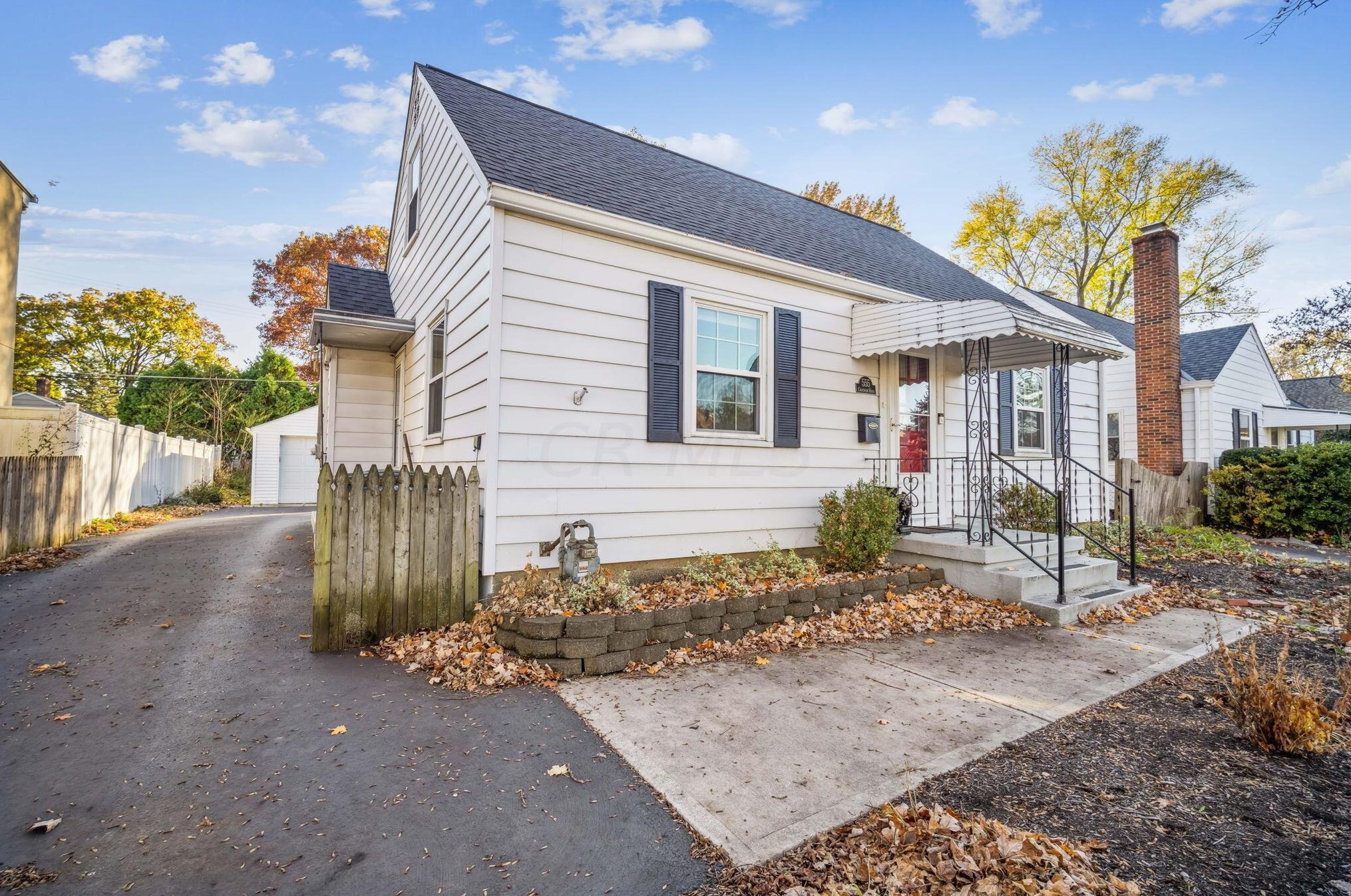 555 Chatham Rd, Columbus OH  43214-3321 exterior