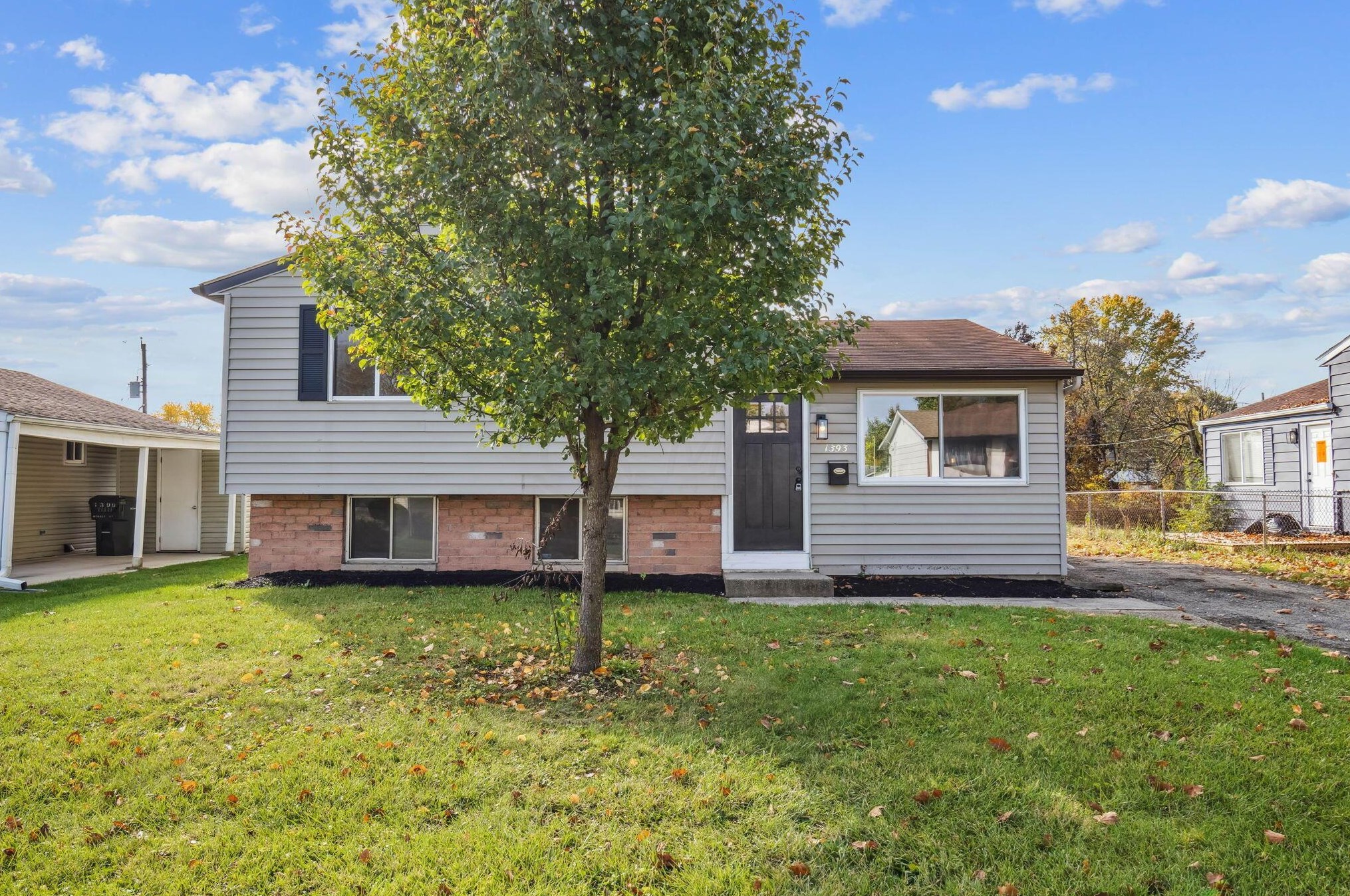 1393 Mithoff St, Columbus OH  43206-3246 exterior