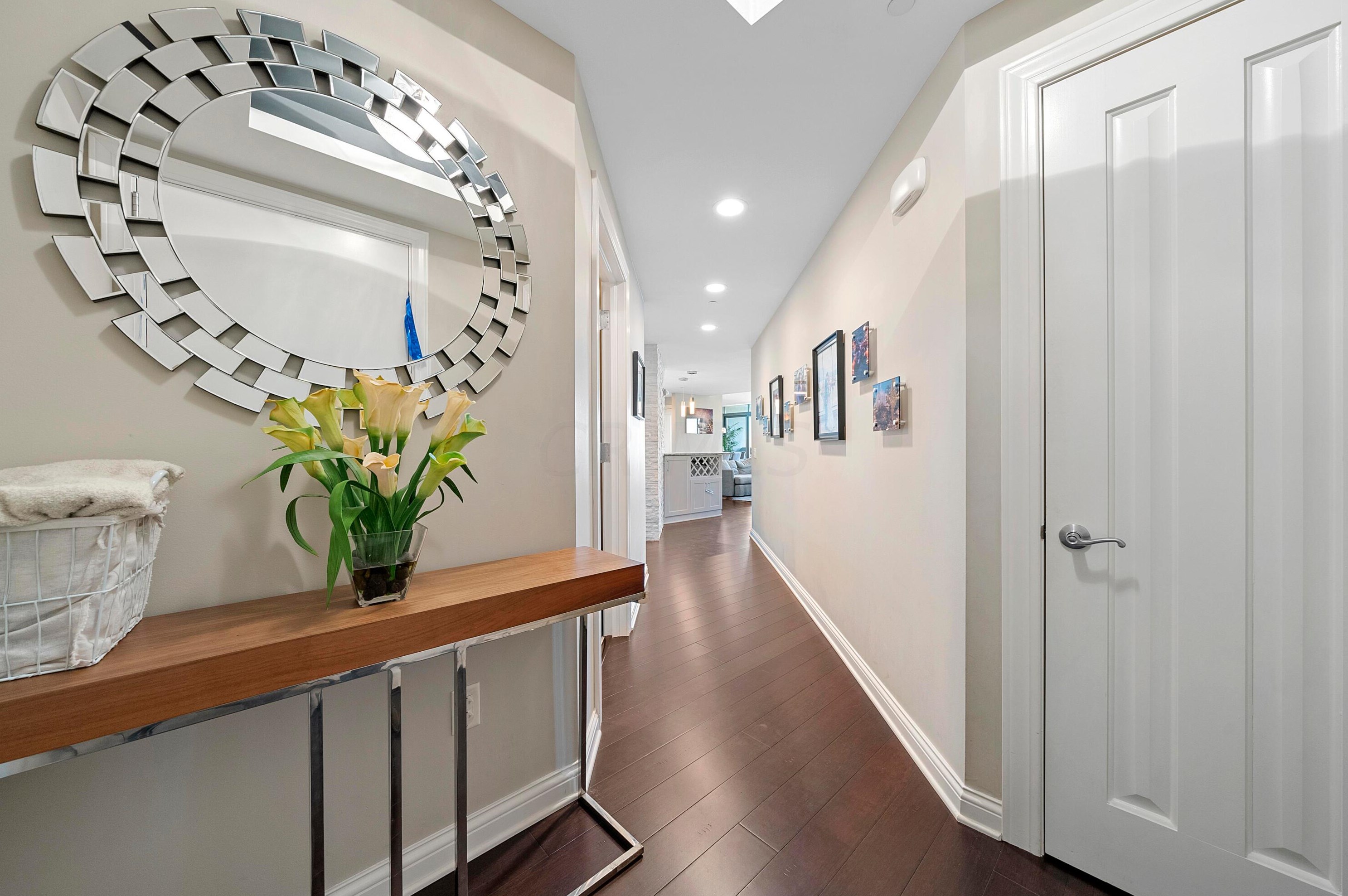 1 Miranova Pl #1610, Columbus, OH 43215