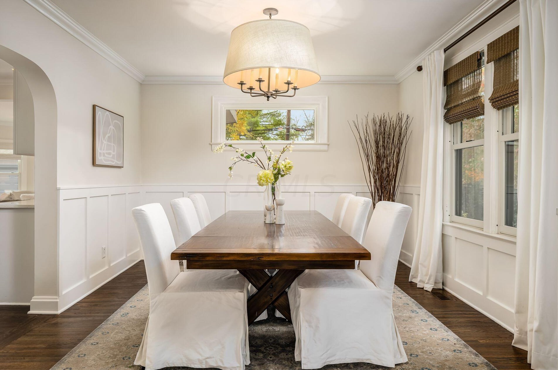 2351 Kensington Dr, Columbus OH 43221-3770 exterior