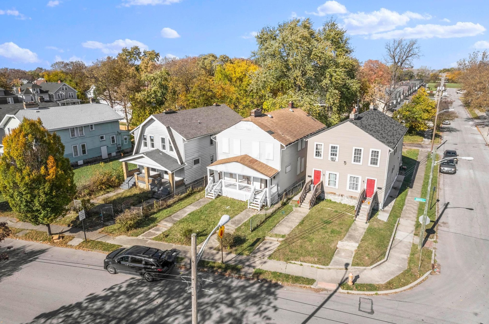 1312 Atcheson St, Columbus OH  43203-1116 exterior