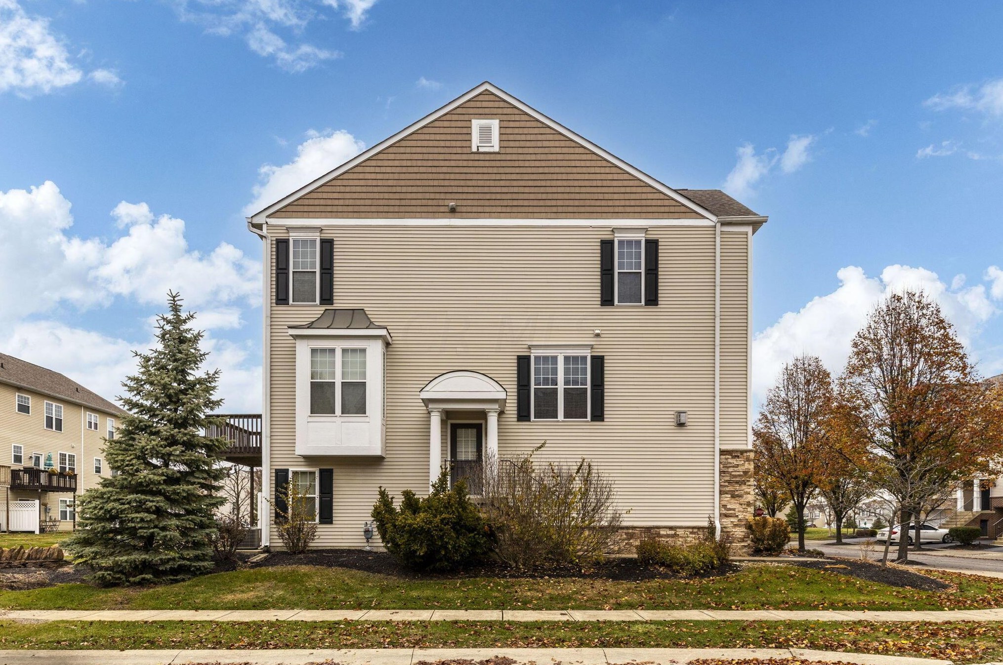 331 Giovanna Ave, Columbus, OH 43213-4444