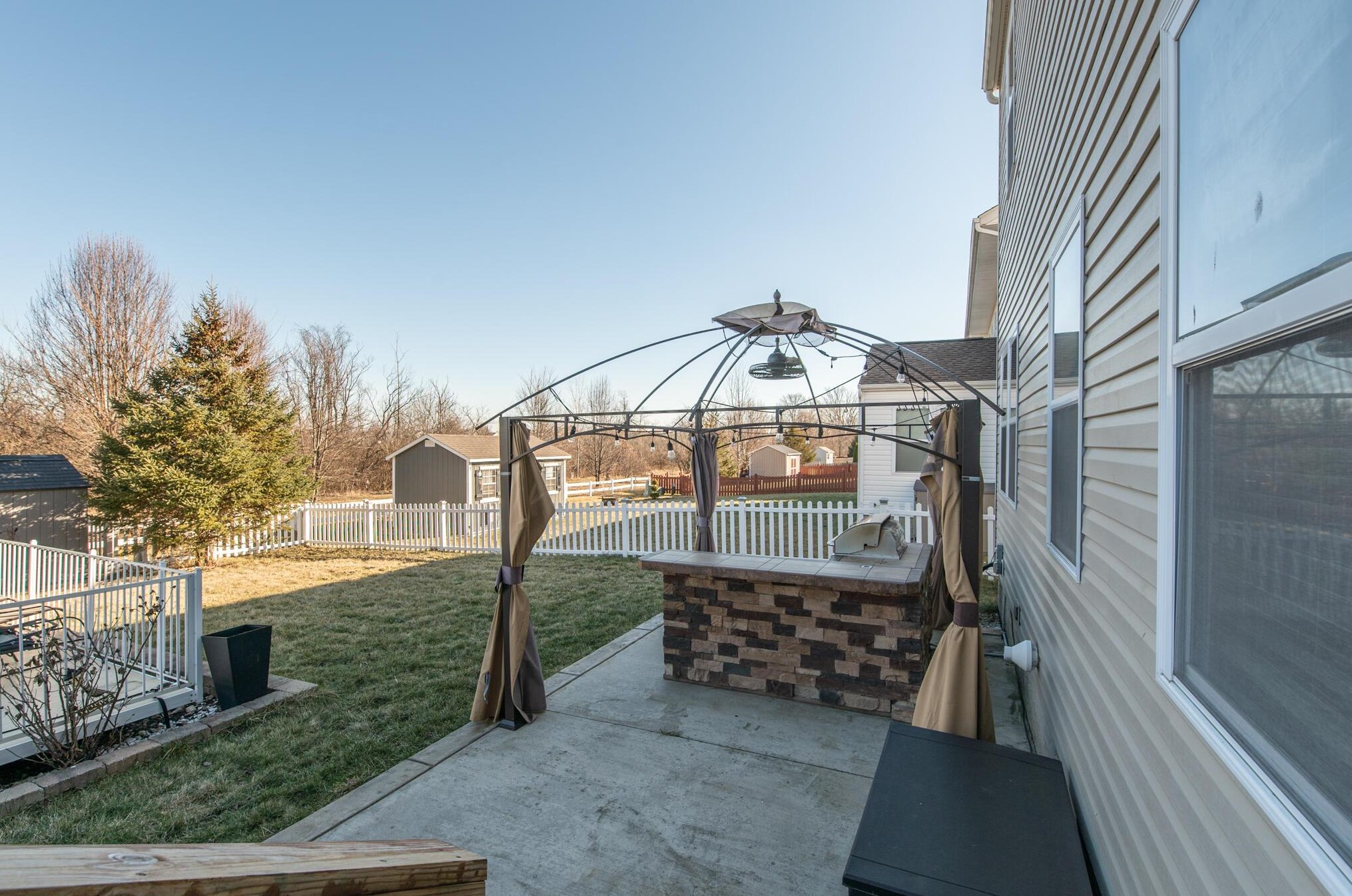 4500 Orangeberry Dr, Darbydale OH  43123-7924 exterior