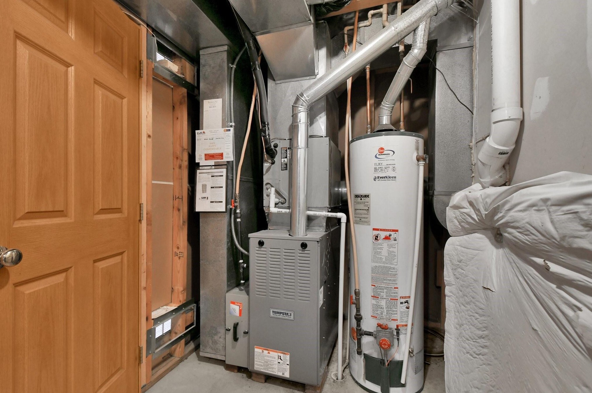 2859 Alderwood Dr, Columbus OH  43219-5044 exterior